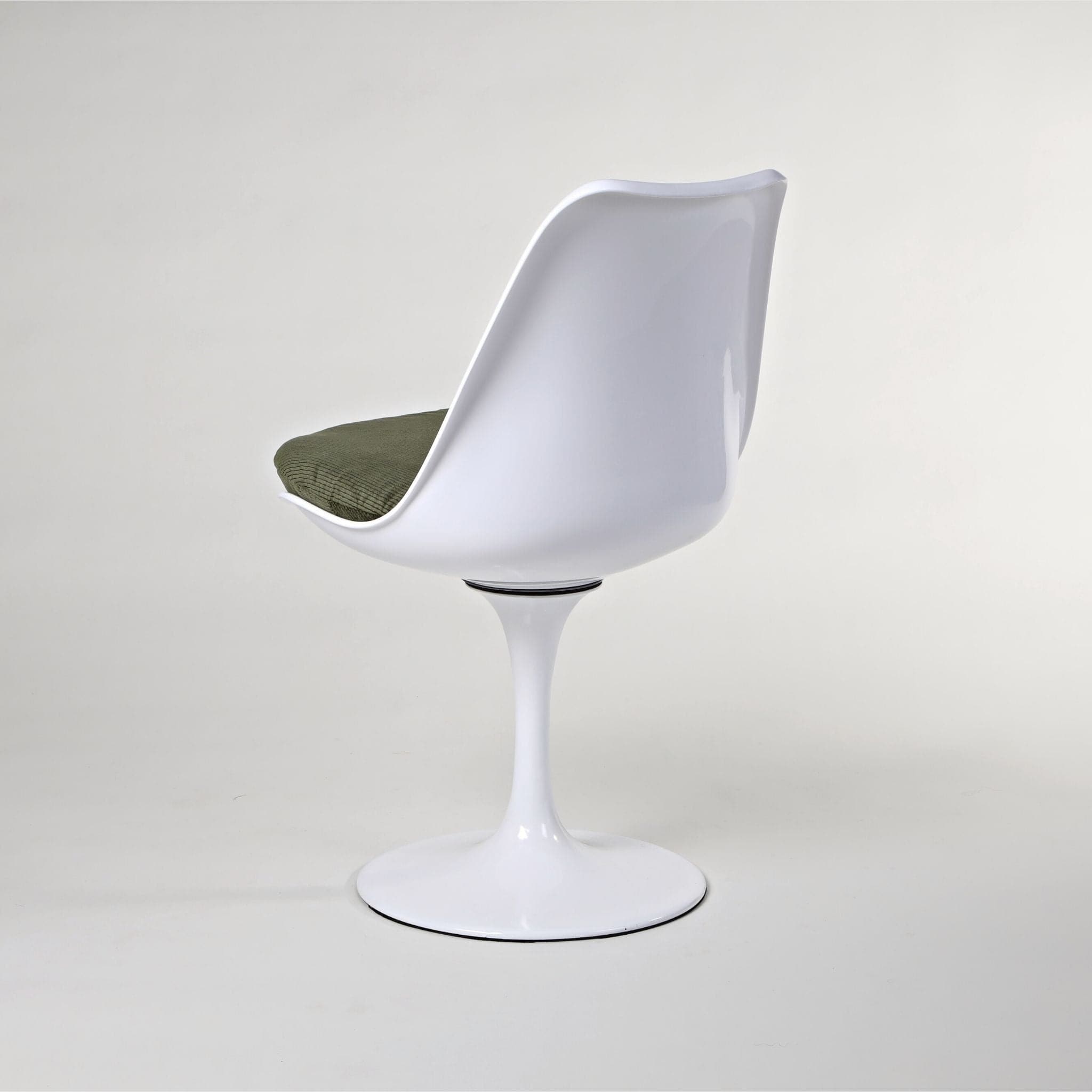 Tulip Dining Chair Replica | The Feelter