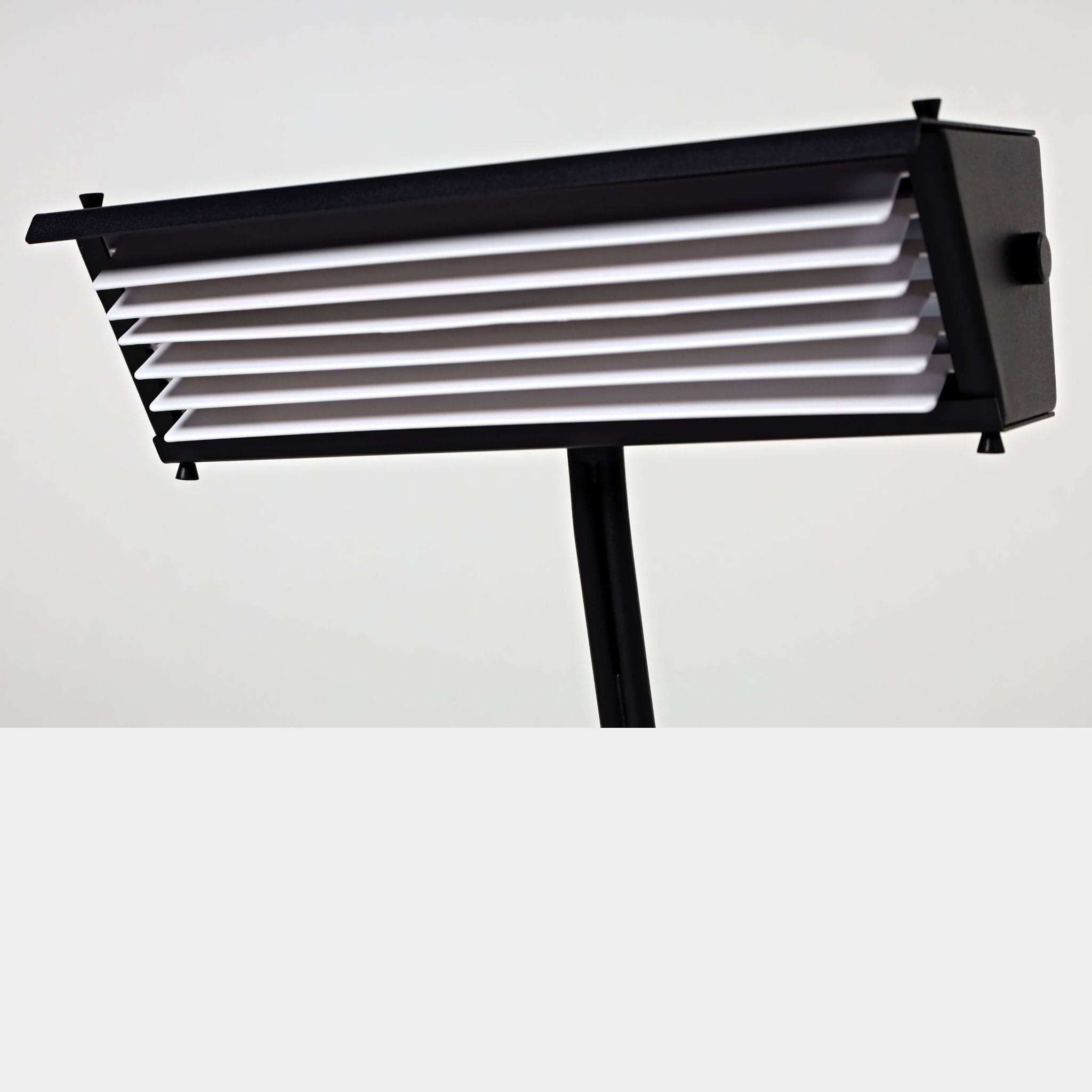 Hestia Table Lamp - The Feelter