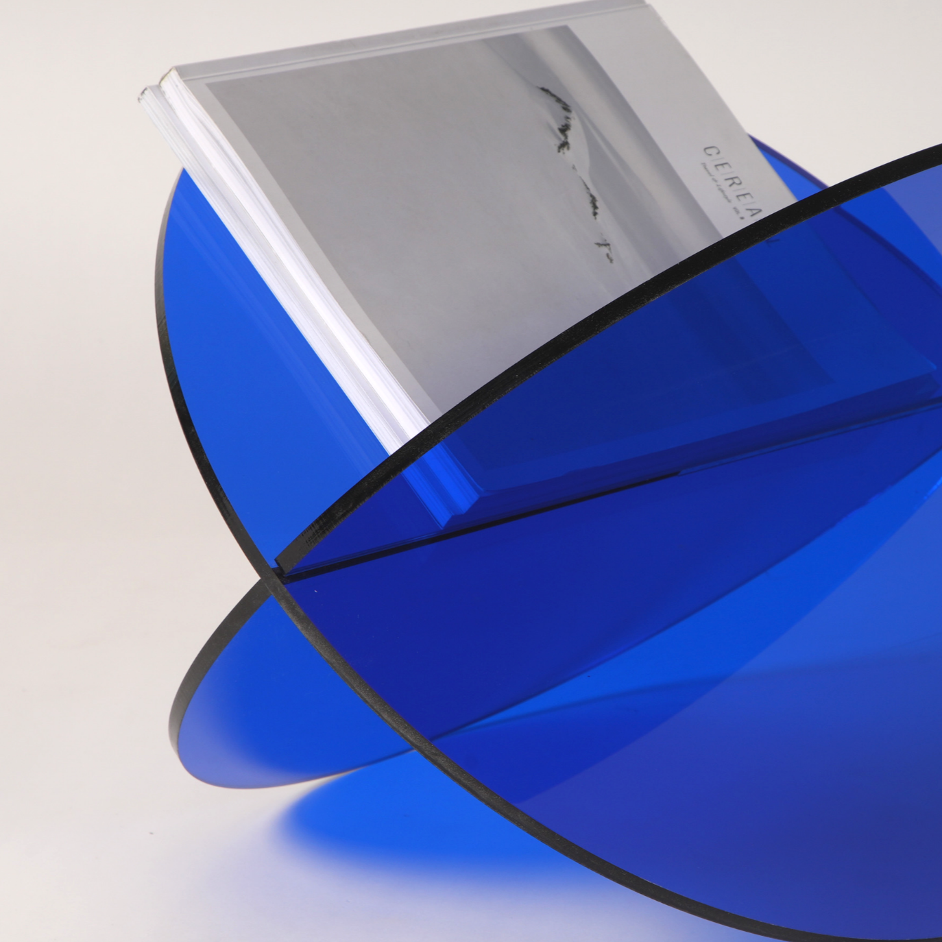 Acrylic Floor Magazine Holder | The Feelter