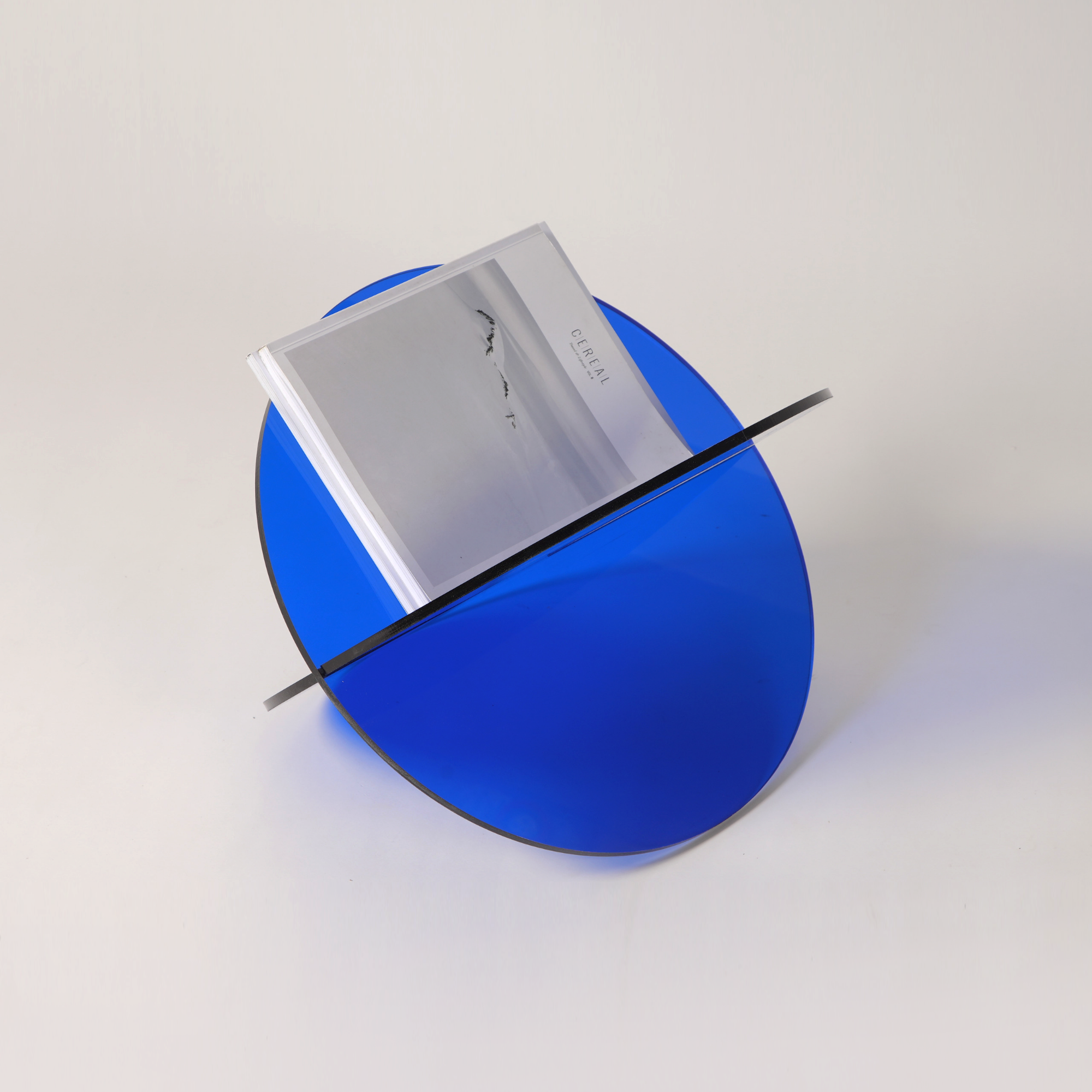 Acrylic Floor Magazine Holder | The Feelter