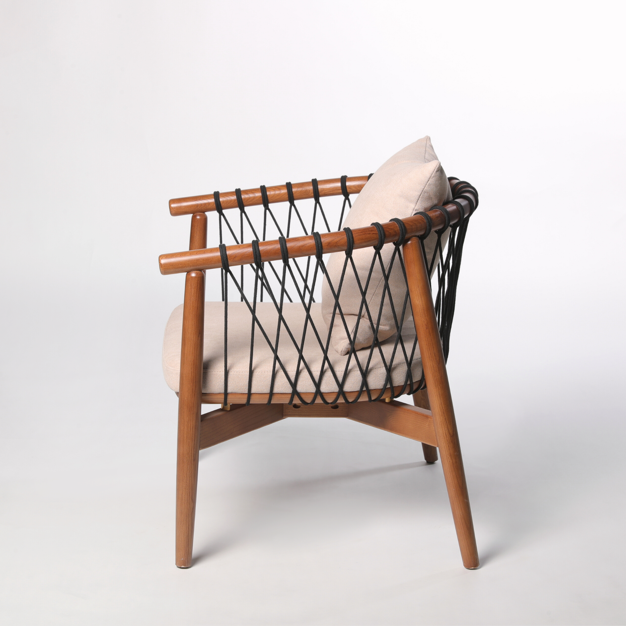 Crosshatch Chair Replica | The Feelter
