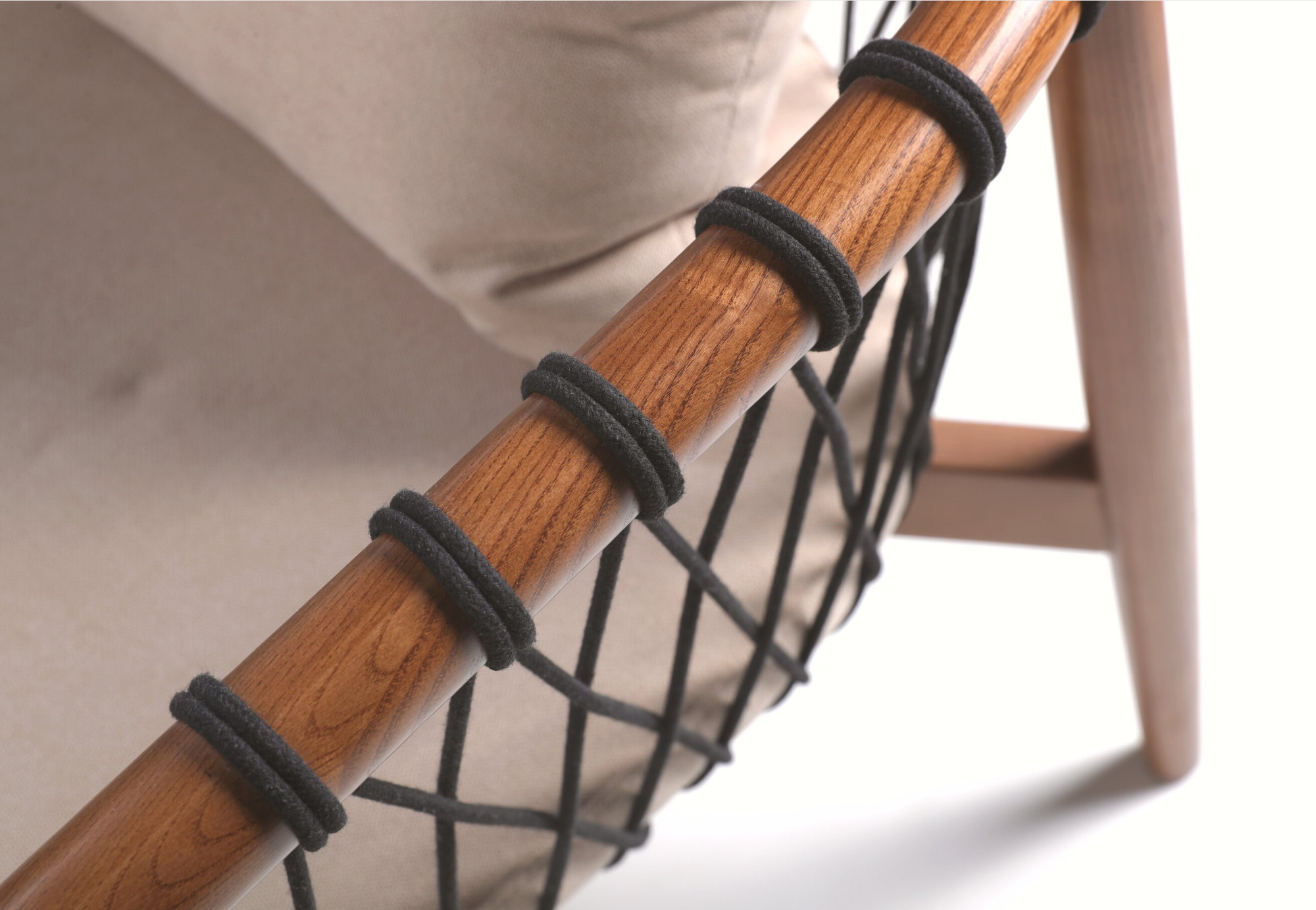 Crosshatch Chair Replica | The Feelter