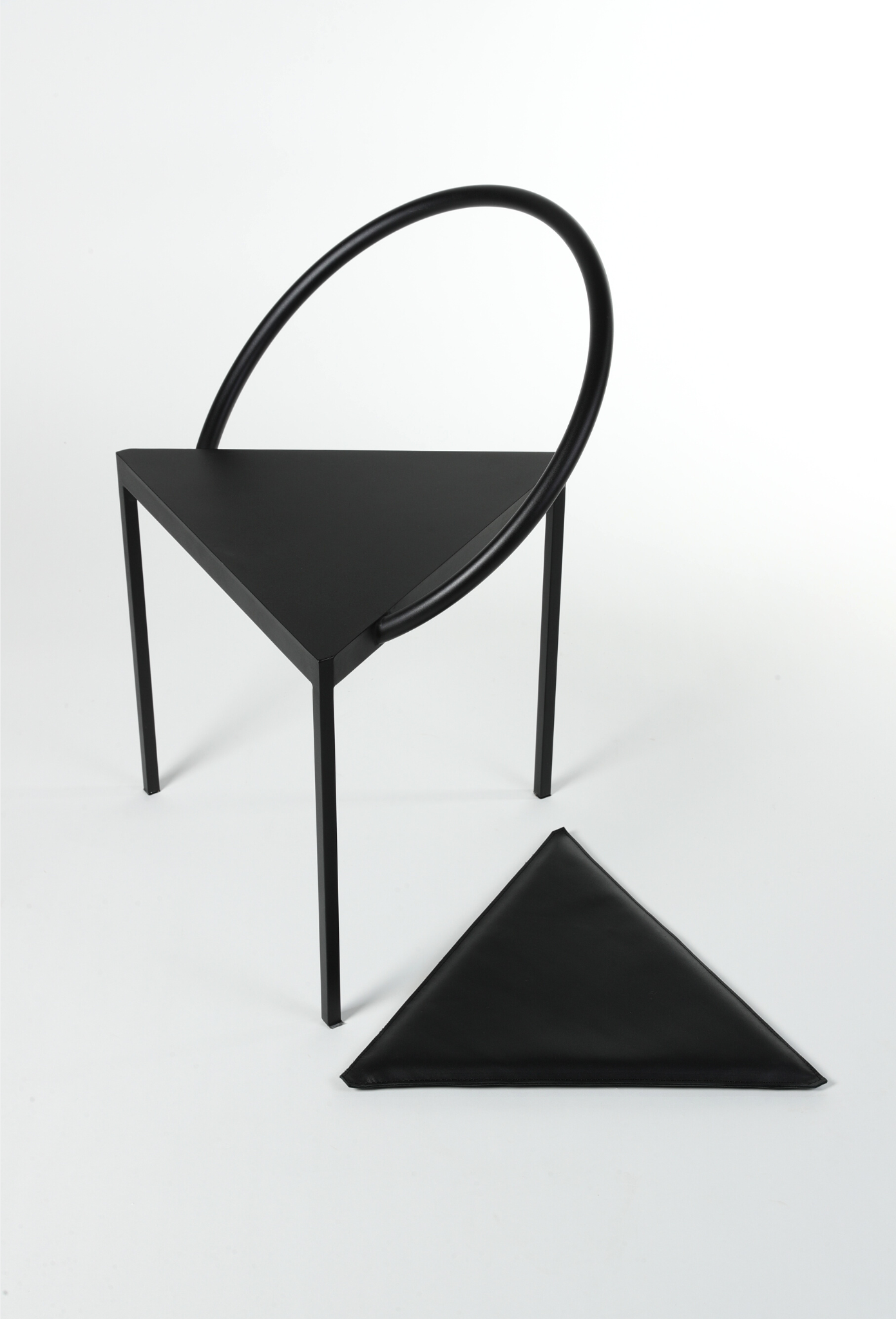 Black Mountain Furniture | Triangolo Dining Chair - The Feelter