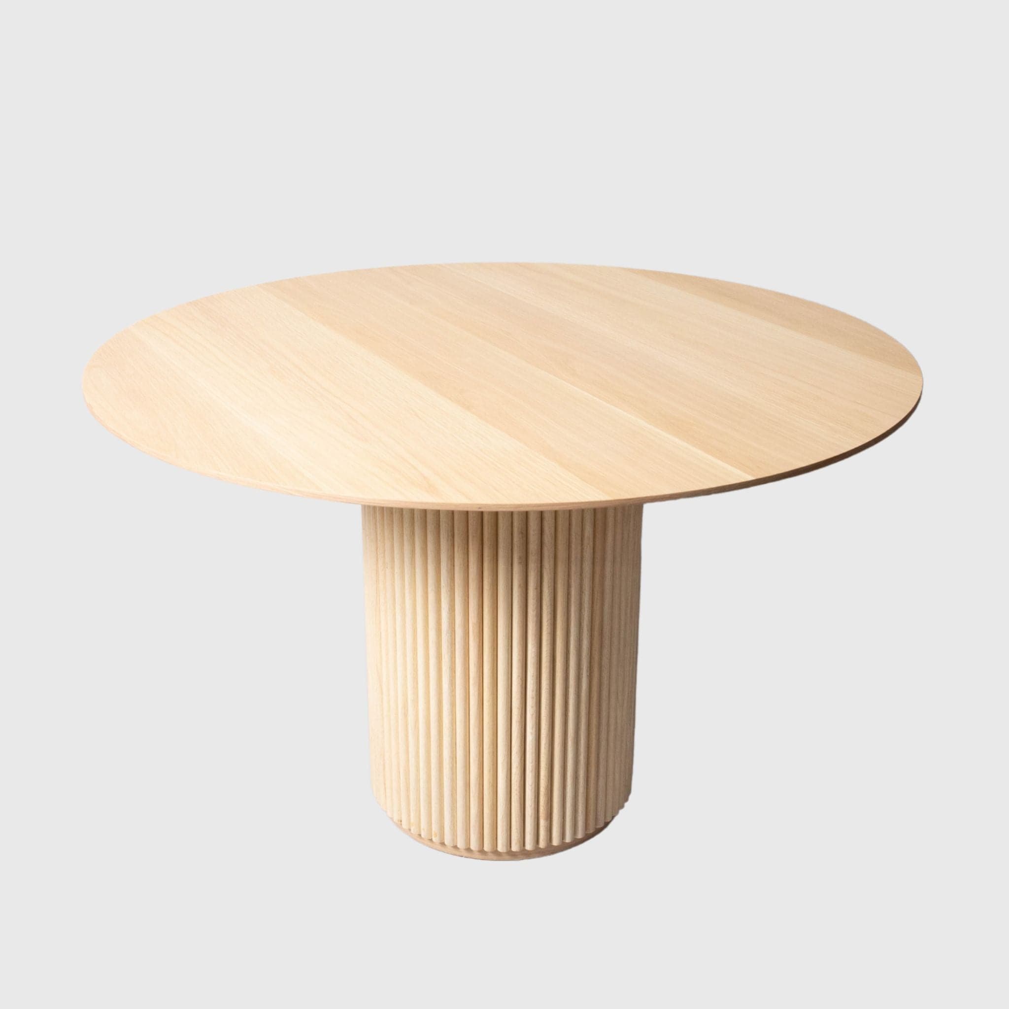 Francis Dining Table - The Feelter