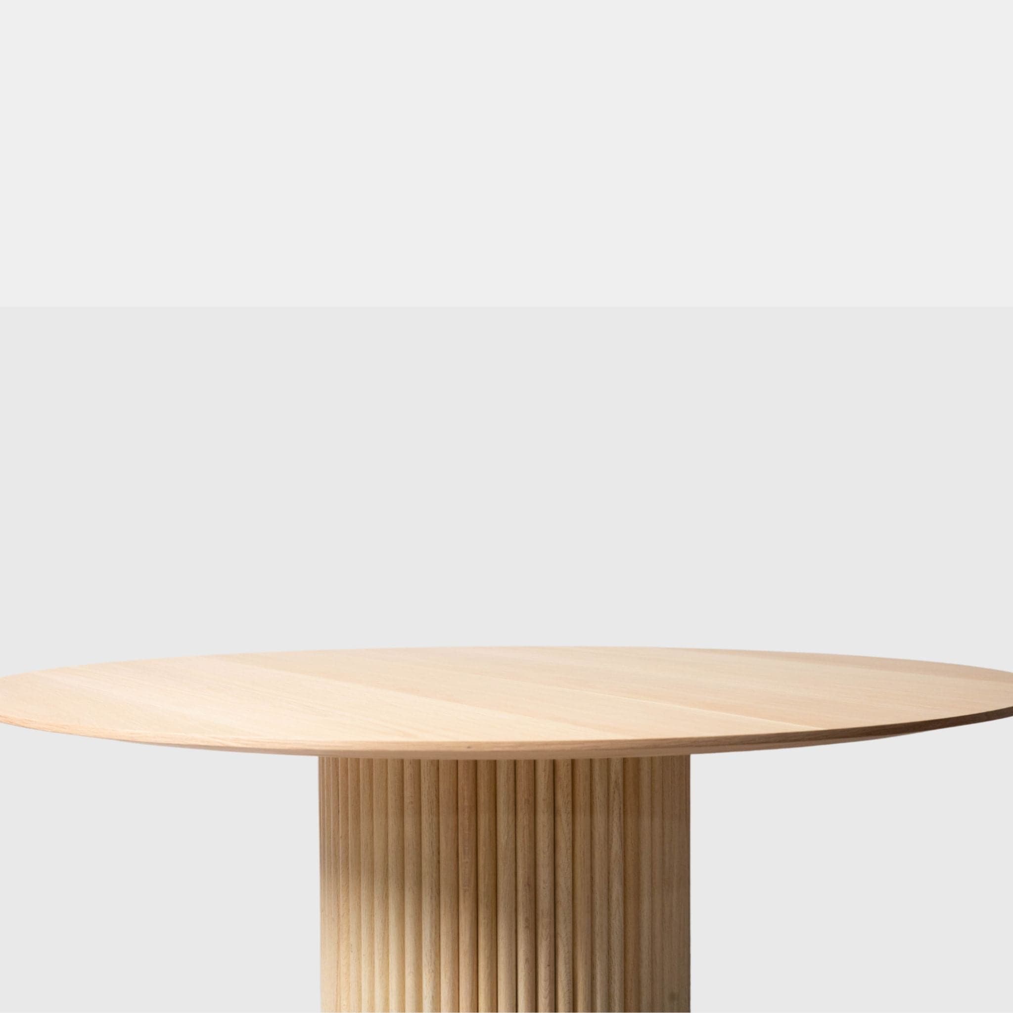 Francis Dining Table - The Feelter