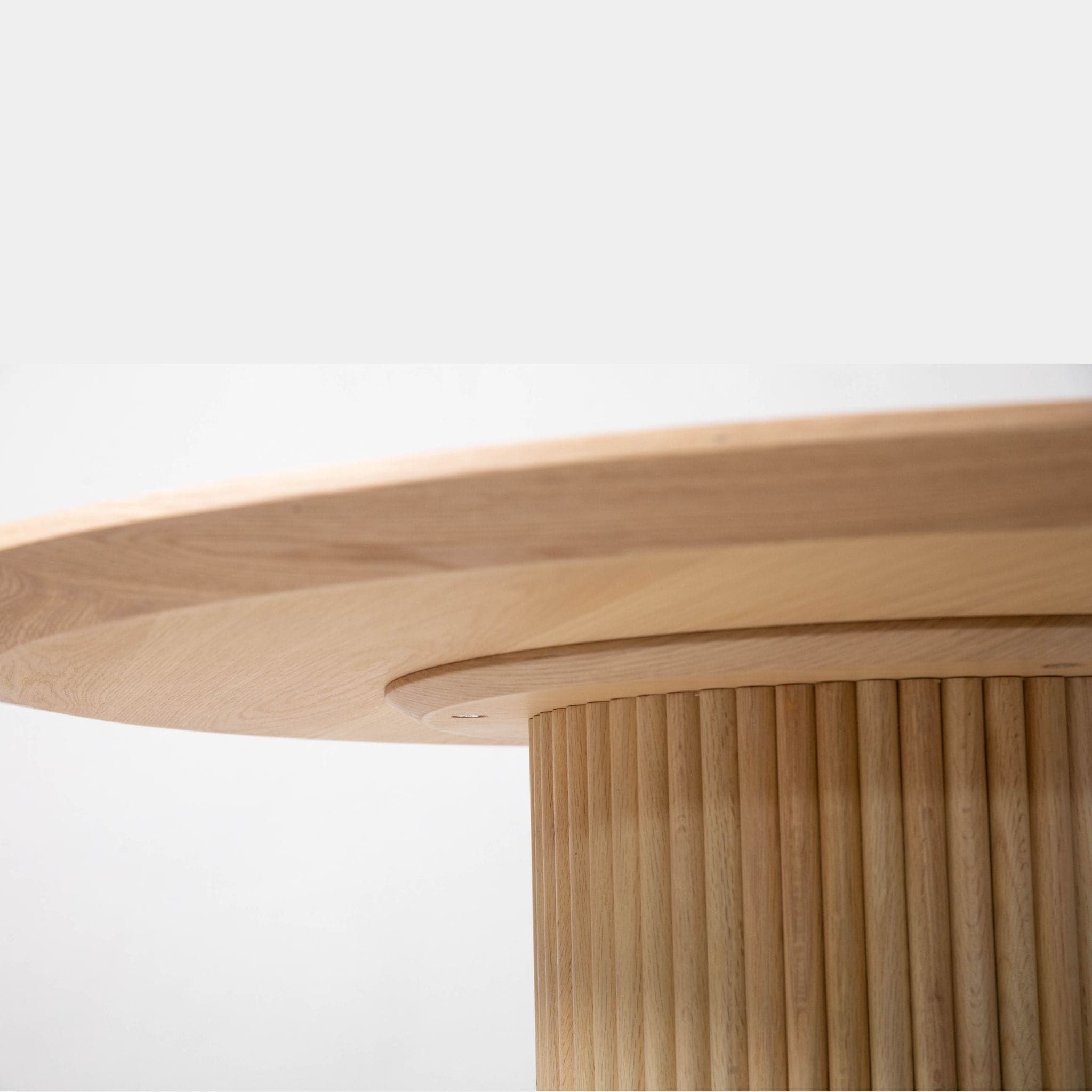 Francis Dining Table - The Feelter