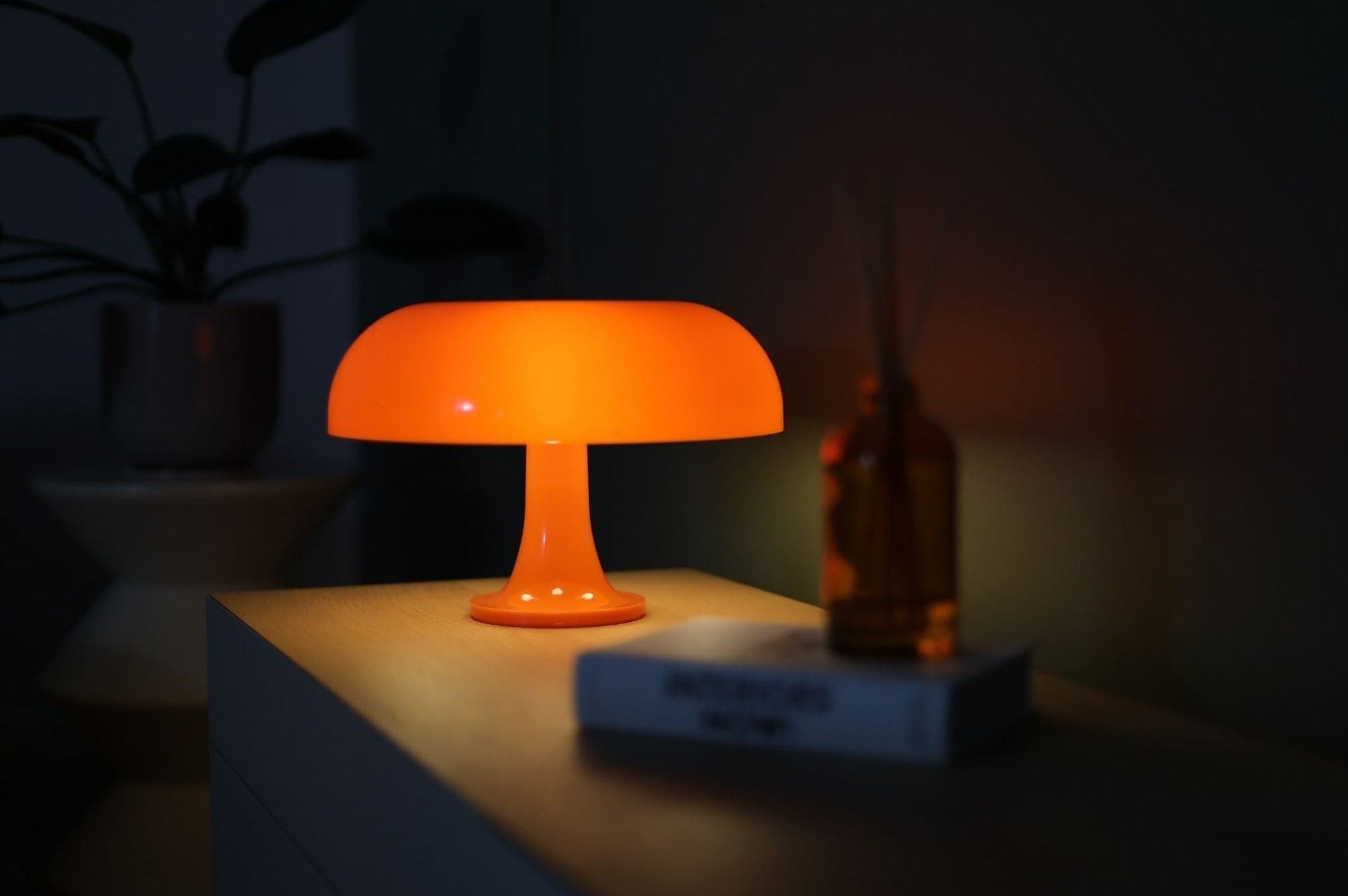 Iris Mushroom Table Lamp - The Feelter