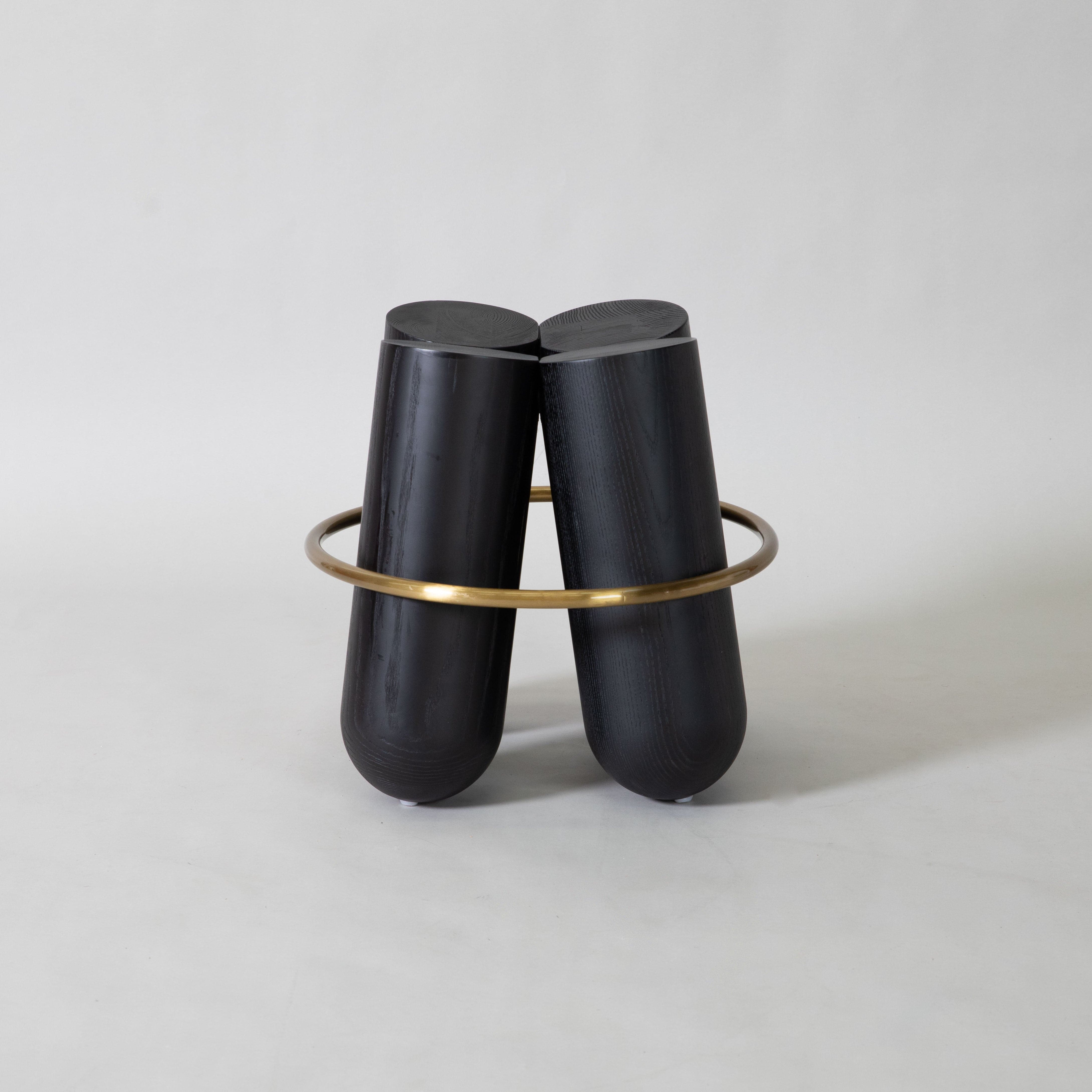 Bolzen Stool