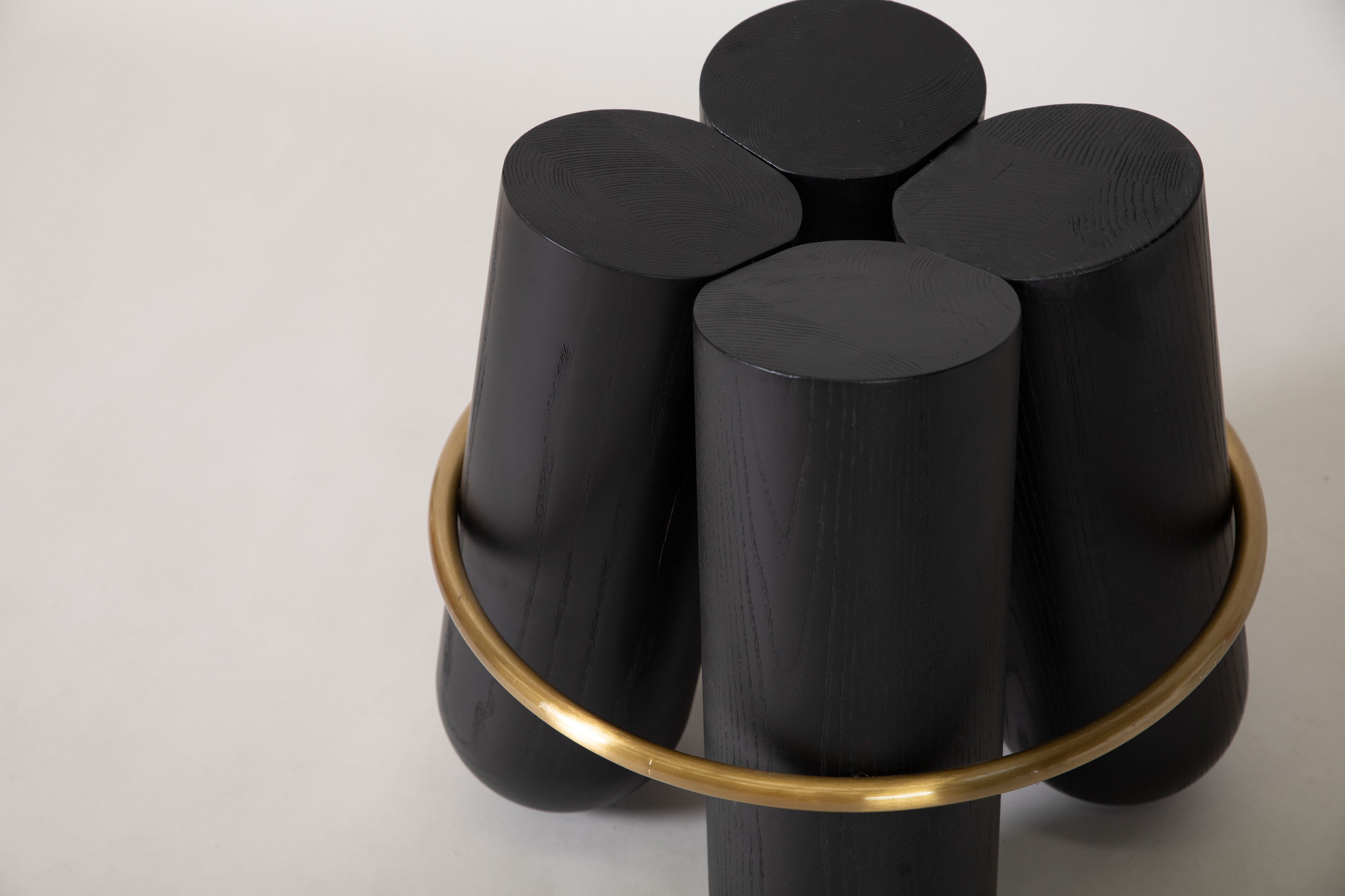 Bolzen Stool
