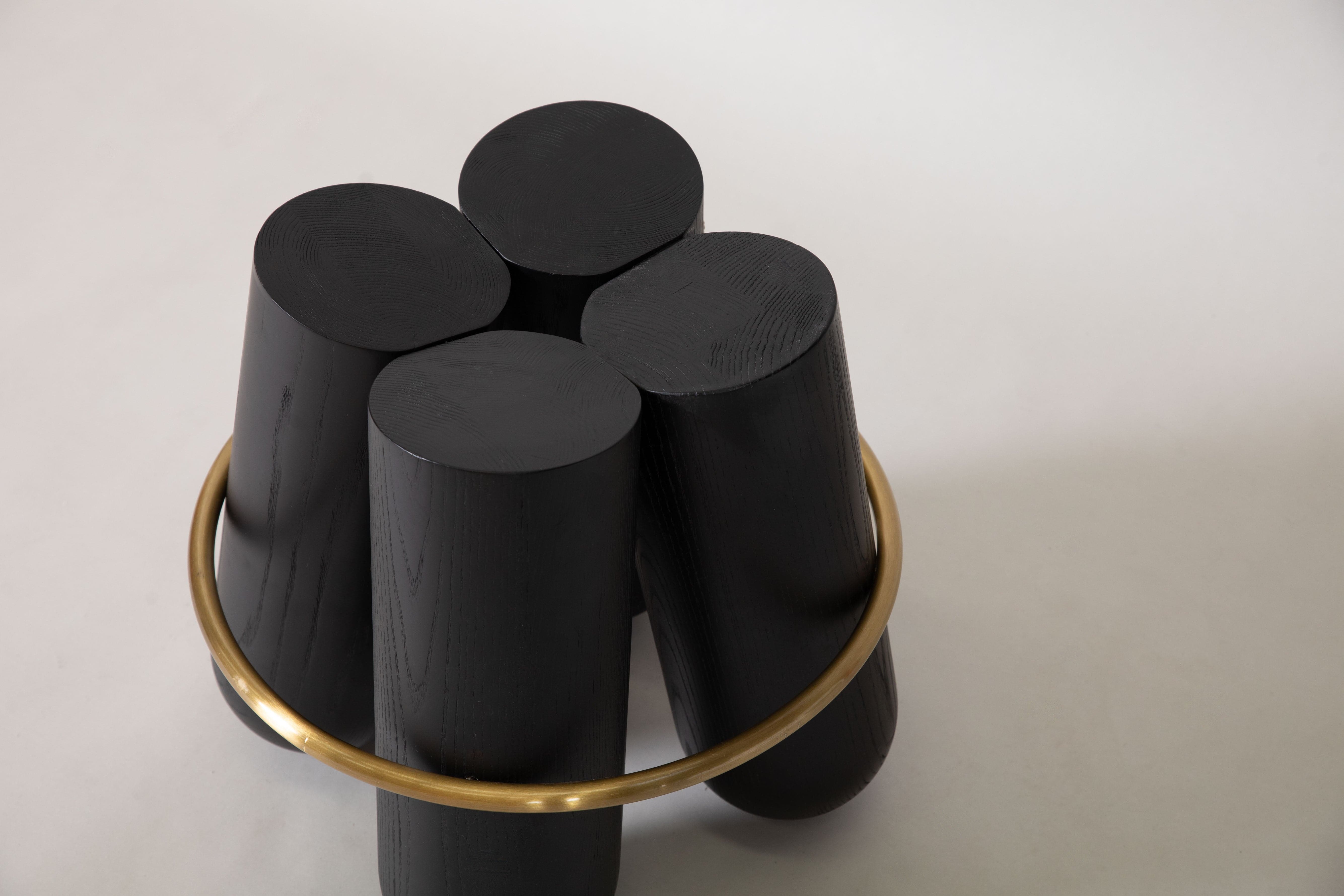 Bolzen Stool