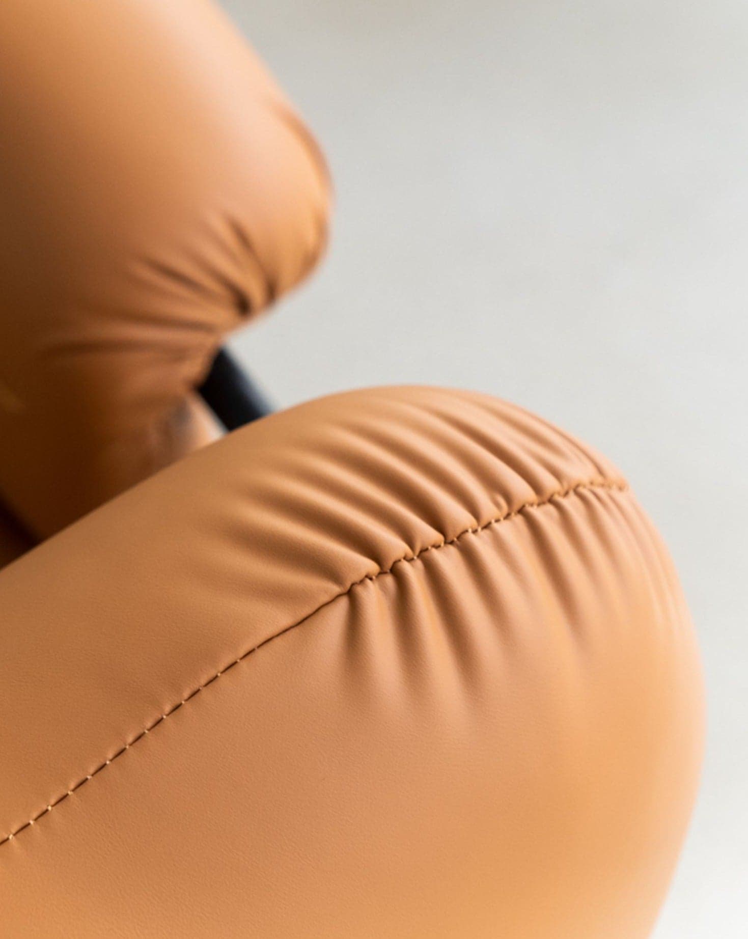 Oslo Armchair - The Feelter