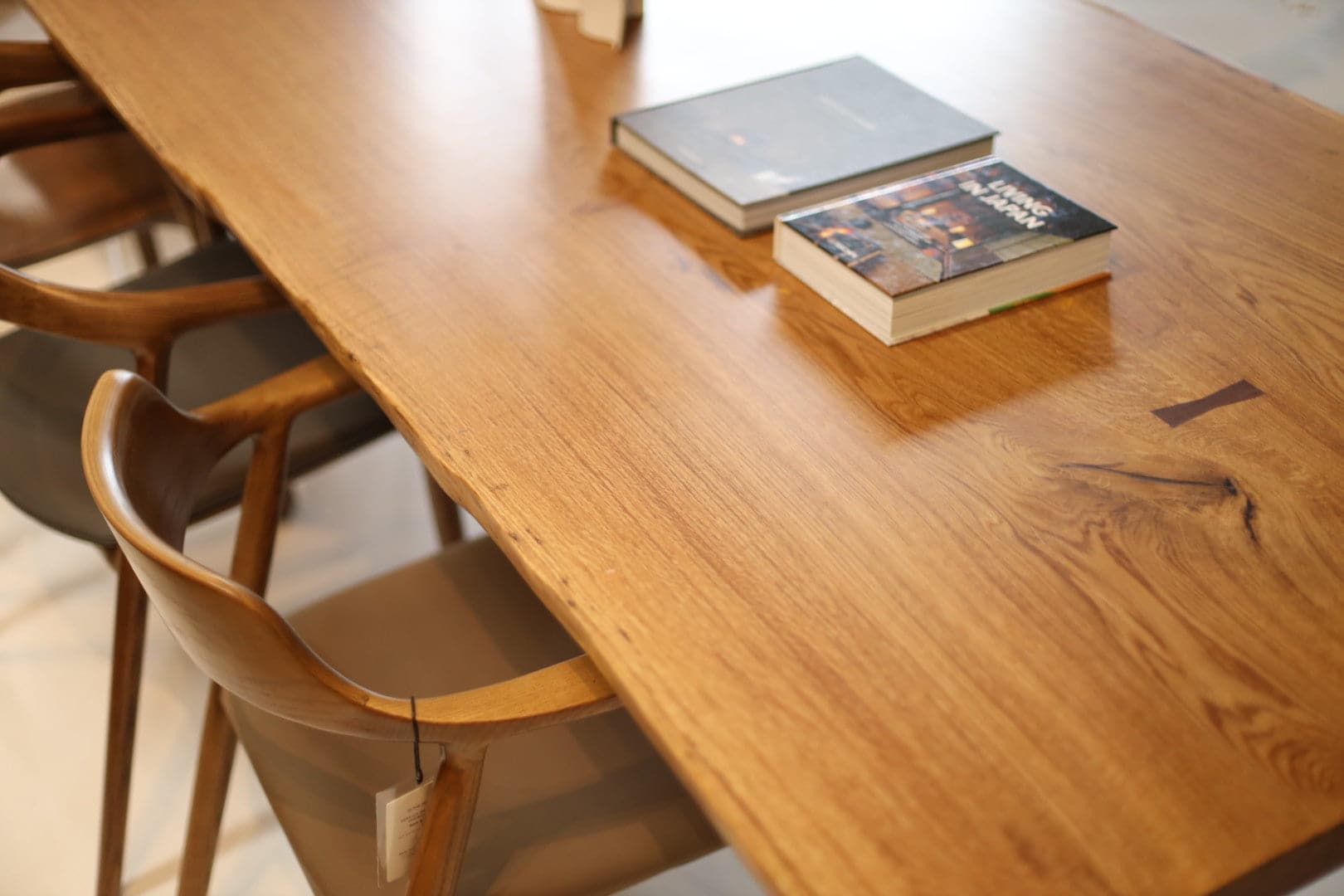 French White Oak Dining Table - The Feelter