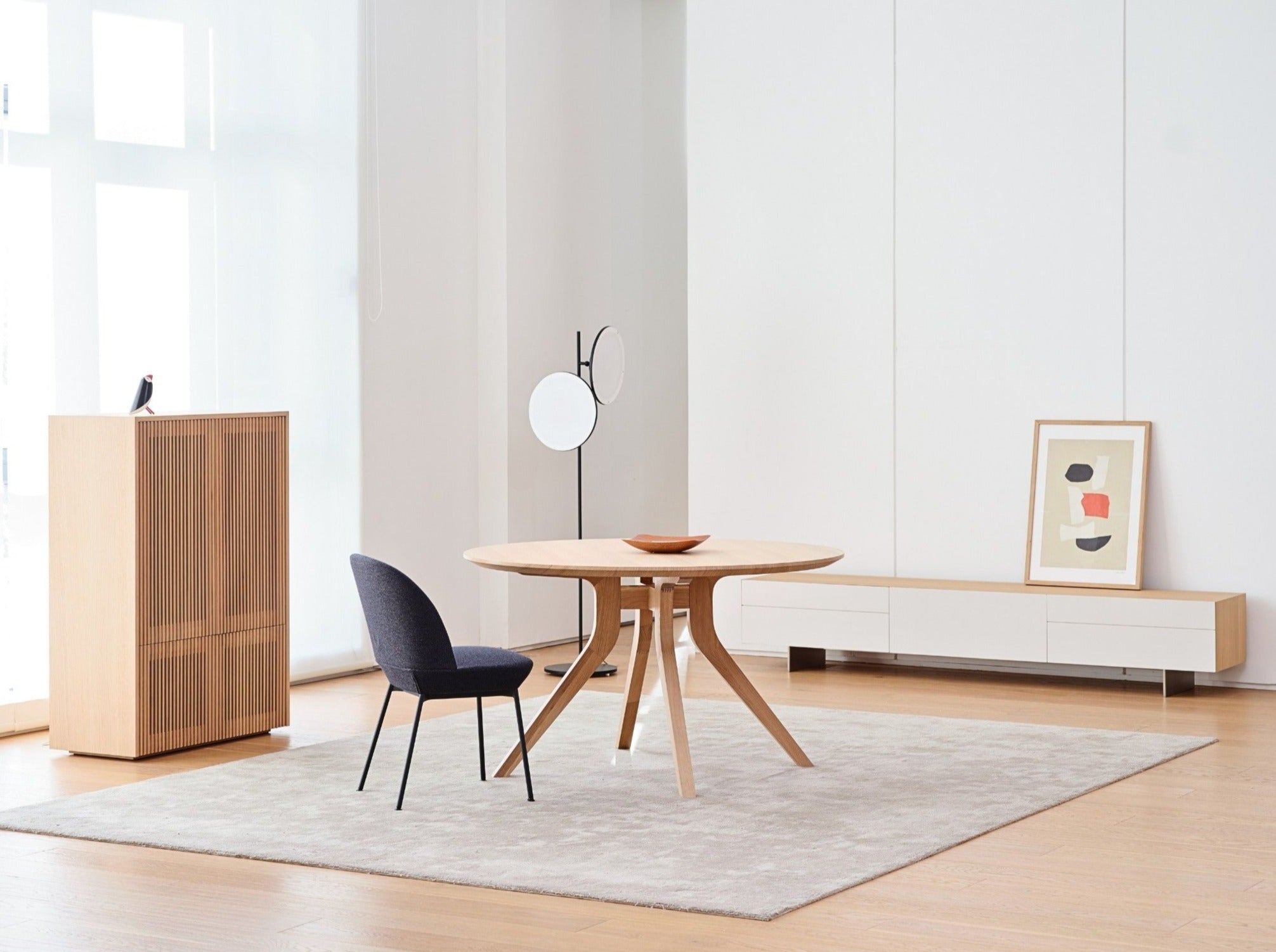 Teramo Circular Dining Table - The Feelter