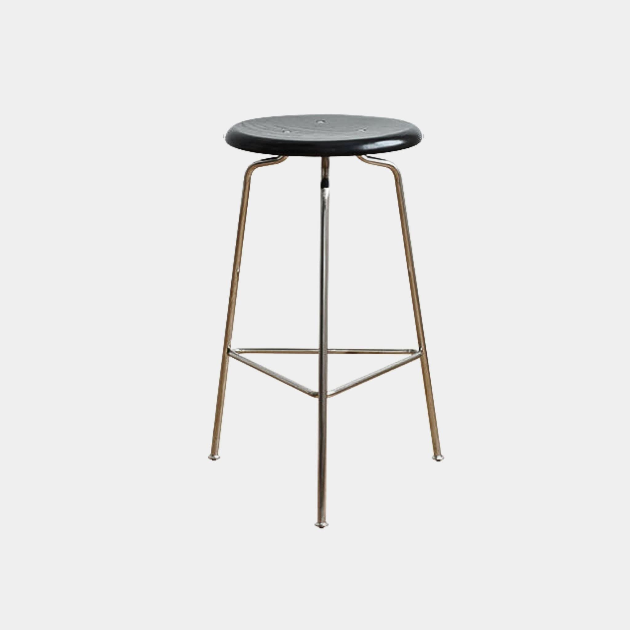 Minimal Wooden Bar Stool - The Feelter