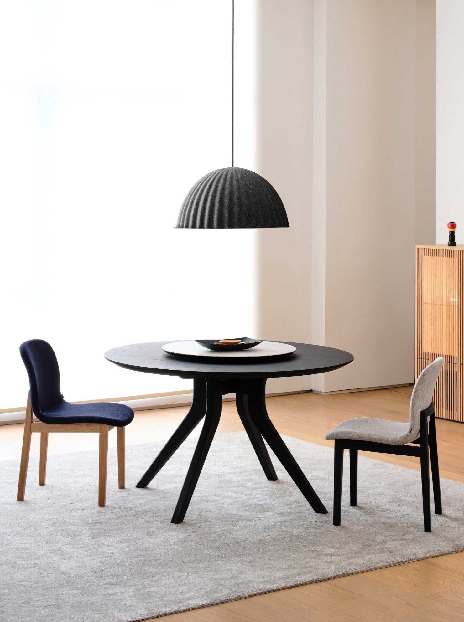 Teramo Circular Dining Table - The Feelter