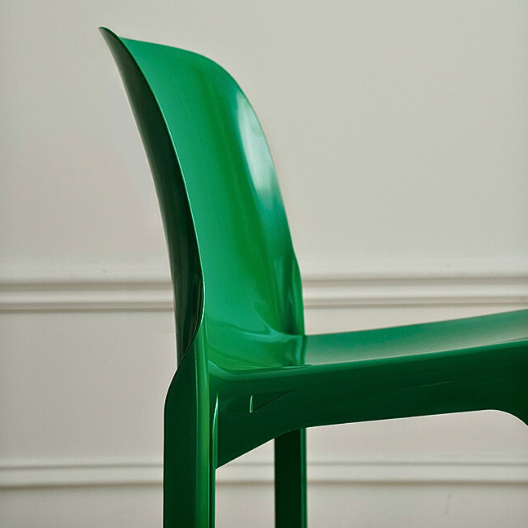 Selene Dining Chair | Vico Magistretti Replica - The Feelter