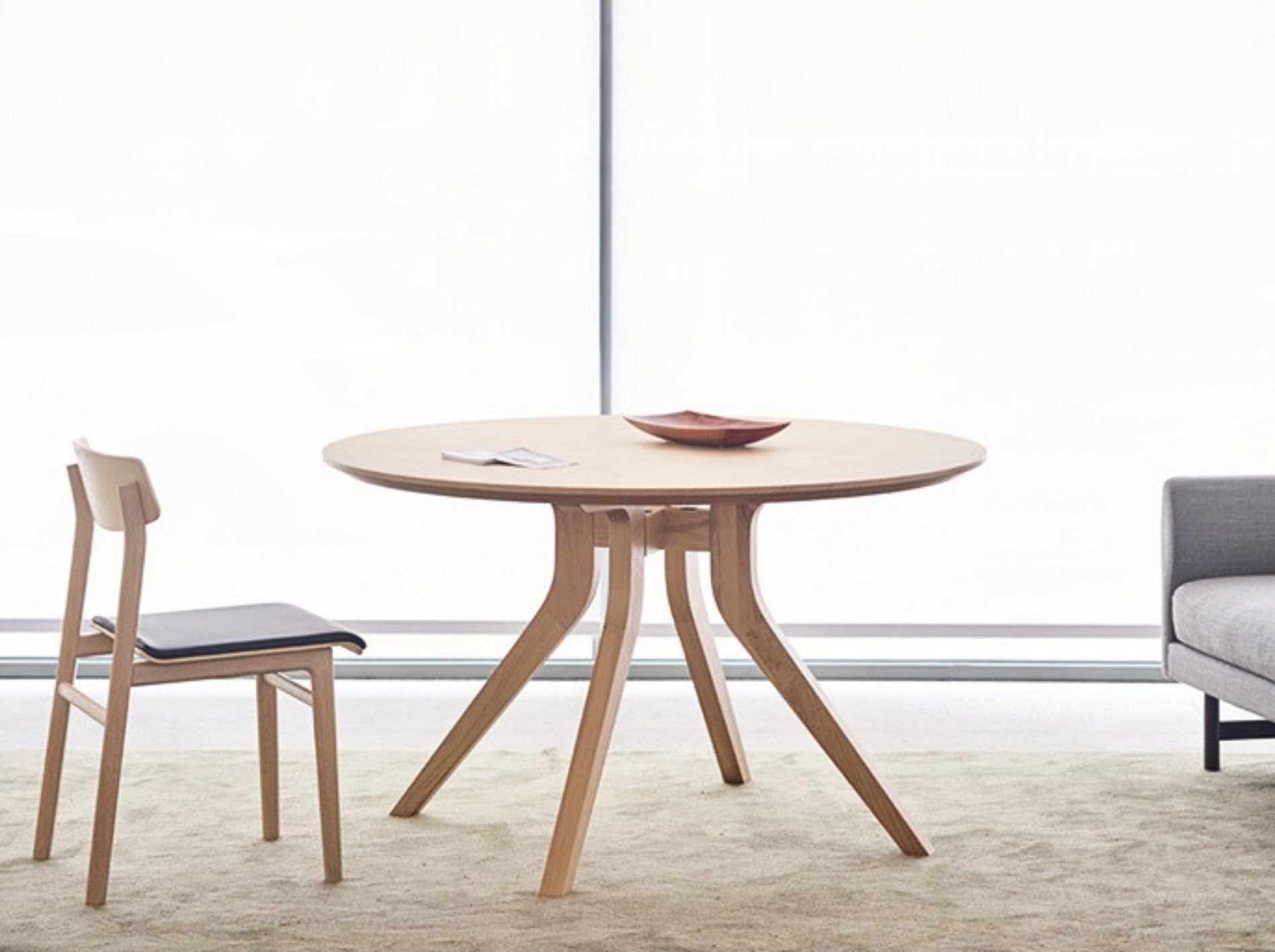 Teramo Circular Dining Table - The Feelter