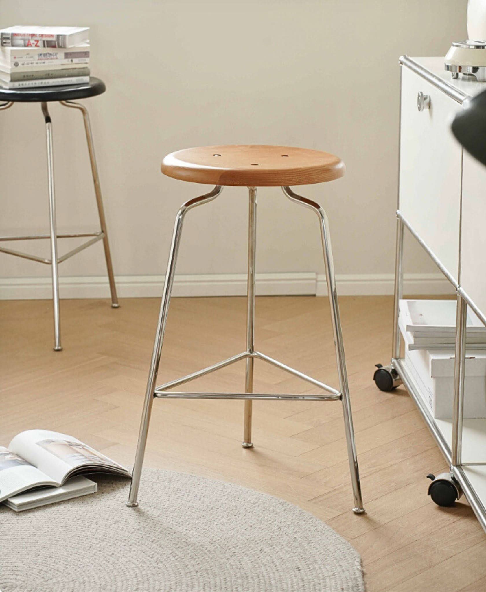 Minimal Wooden Bar Stool - The Feelter