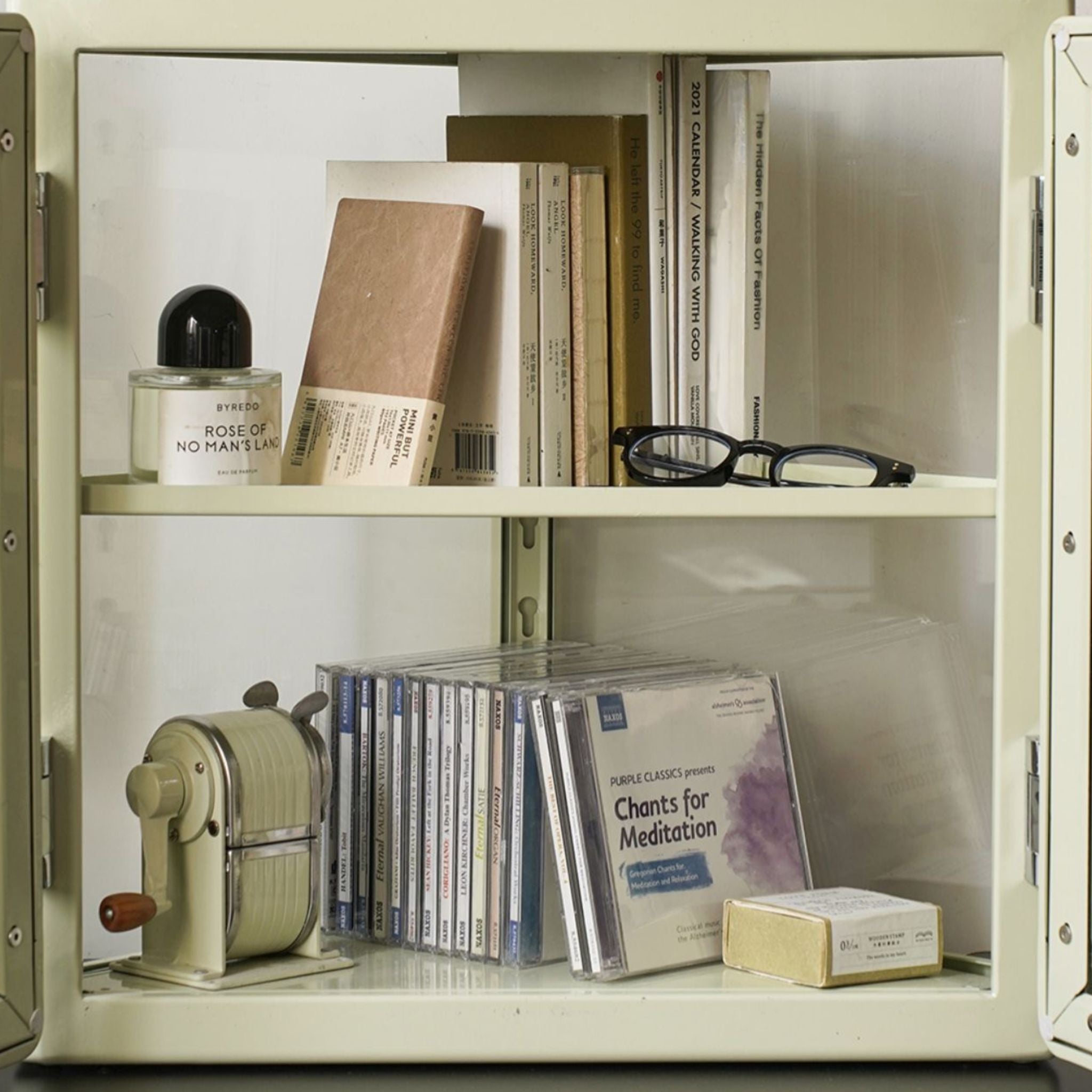 Moma Cabinet replica - The Feelter