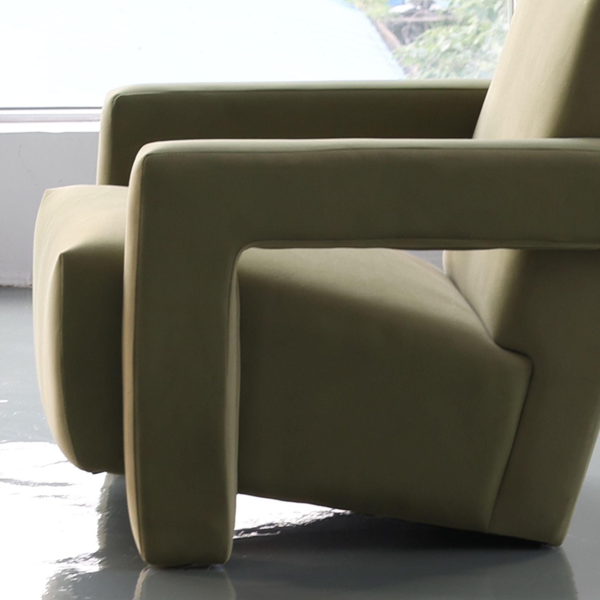 Jagged Upholstered Chair The Feelter