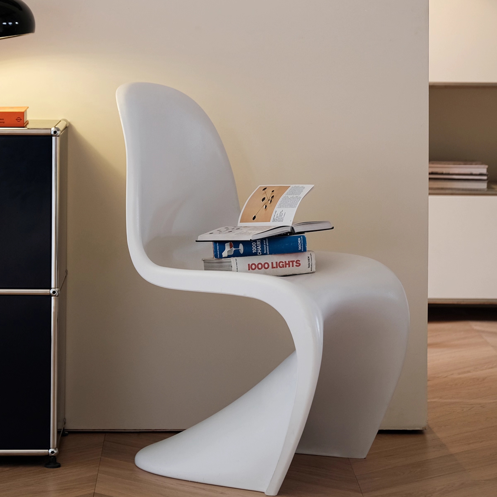 Splice Plastic Dining Chair