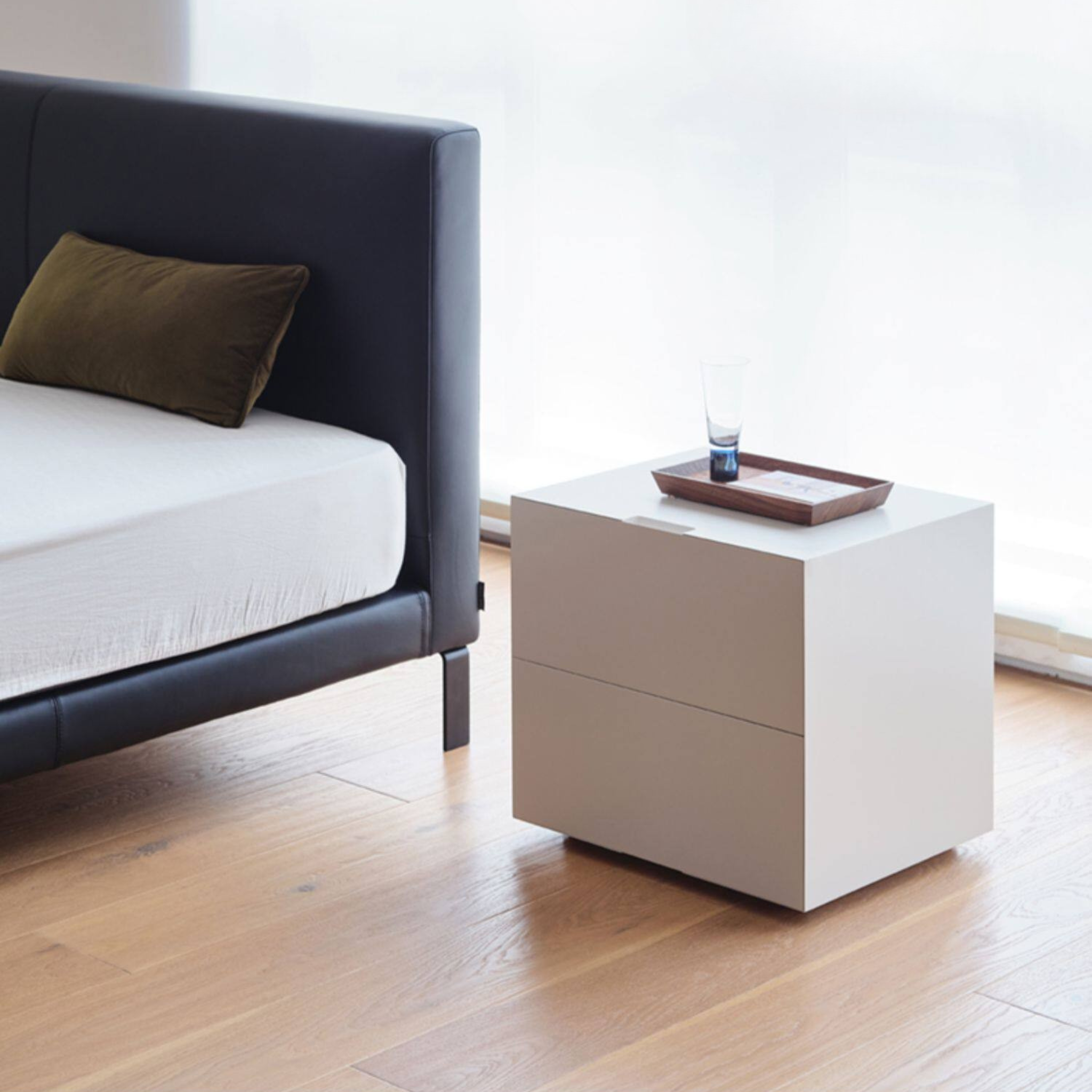 Vem Min Bedside Table - The Feelter