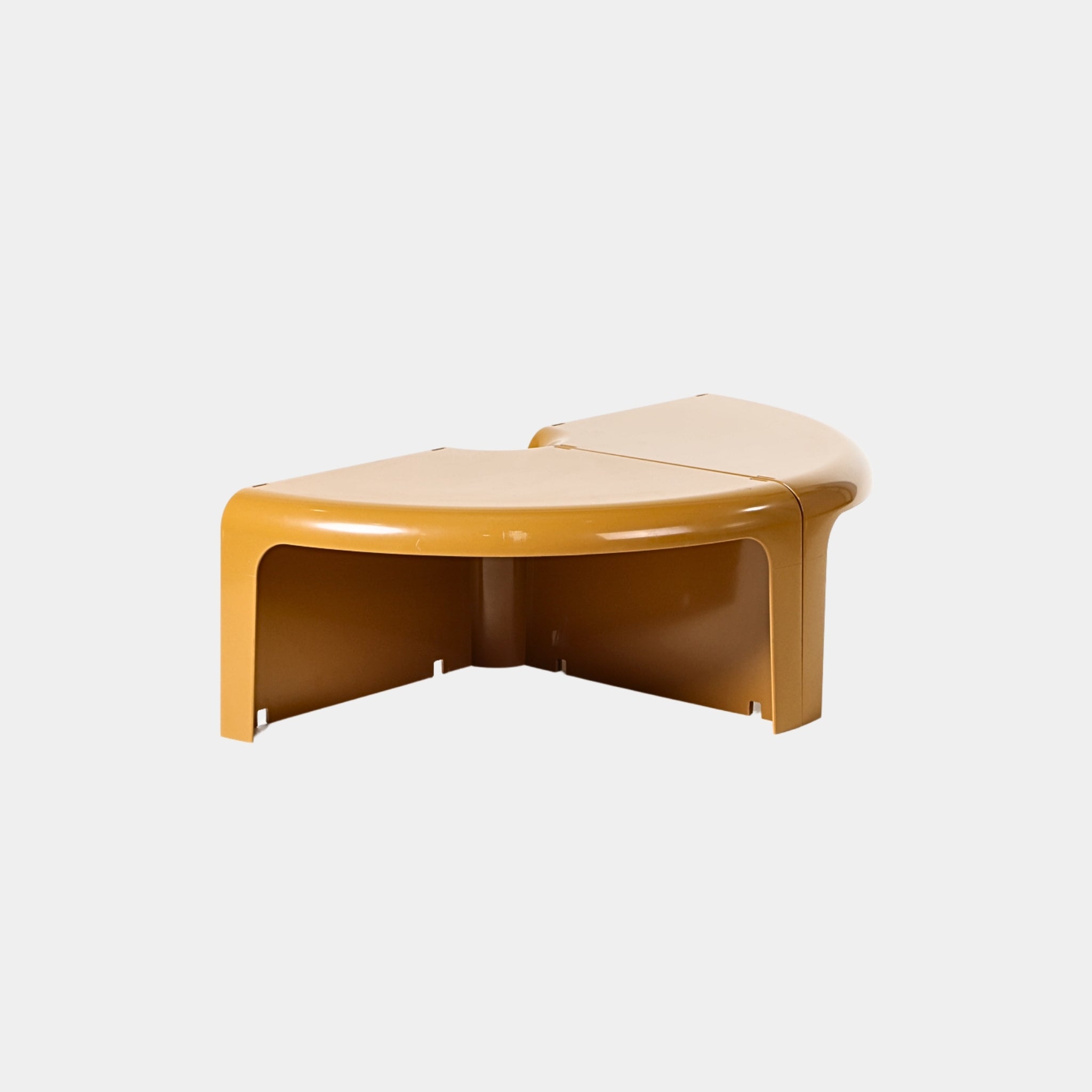 4 Piece Modular Plastic Table | The Feelter