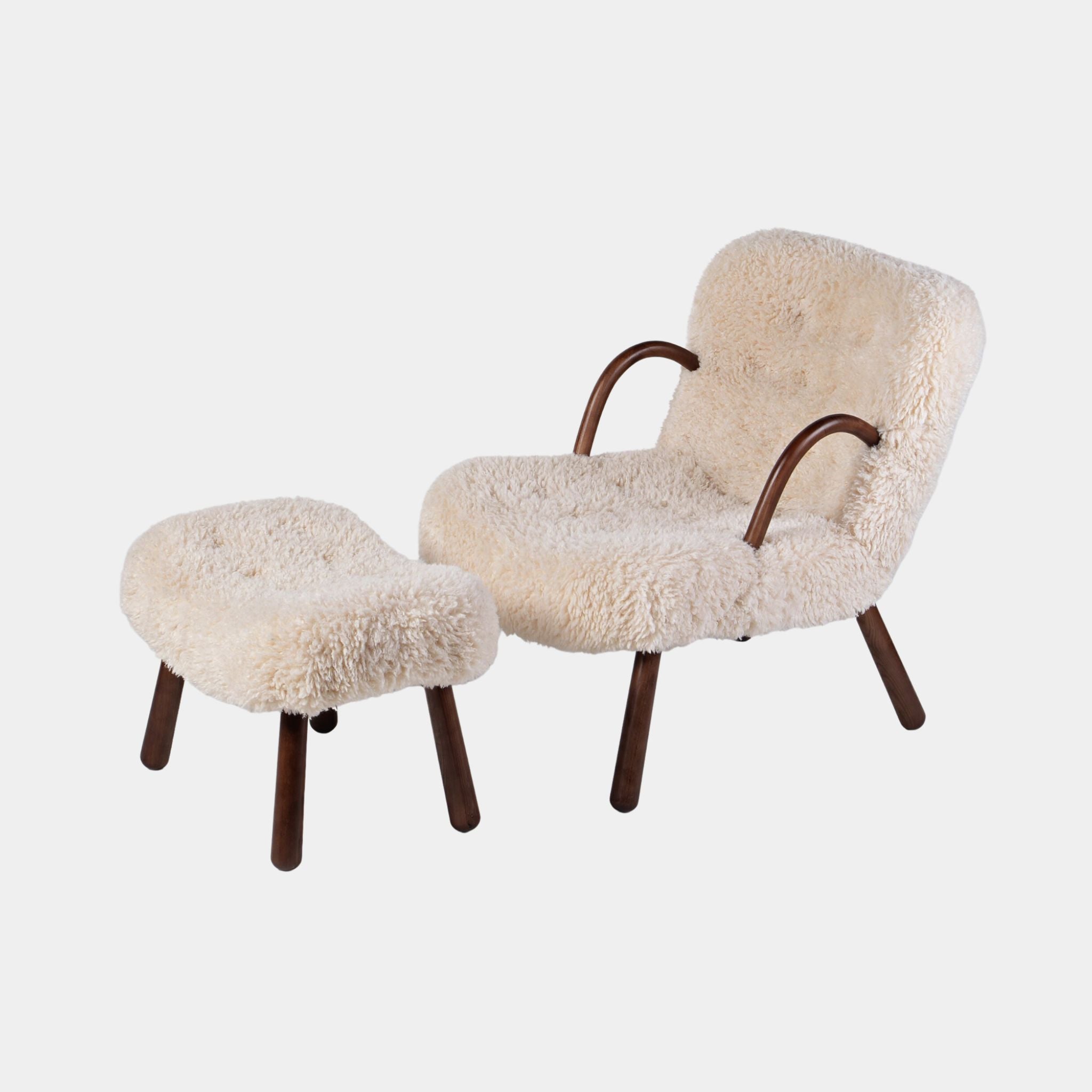 Replica Philip Arctander Sheepskin Clam Chair (Palourde Armchair)