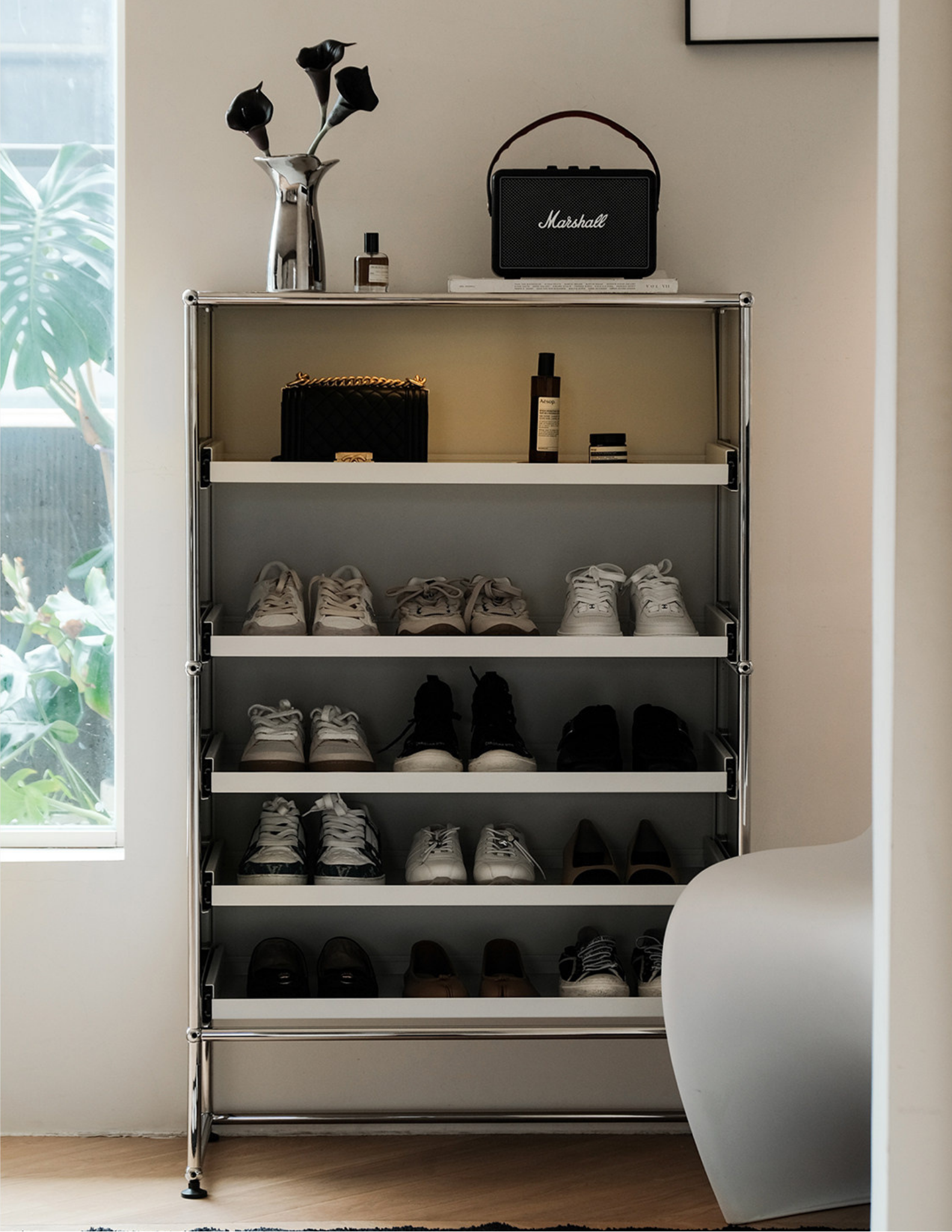Form Series | Pull-Out Shoe Storage Unit