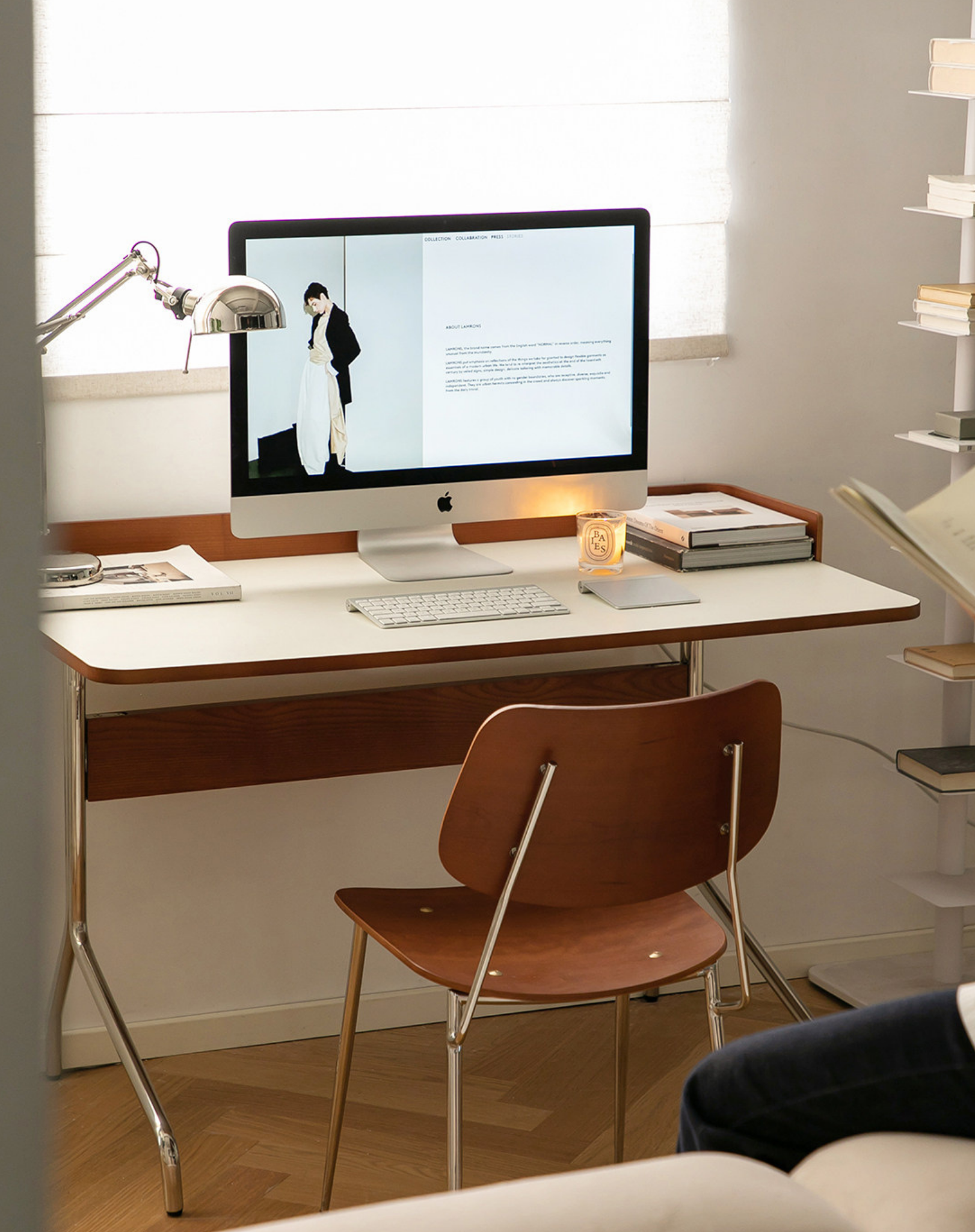 Hera Desk