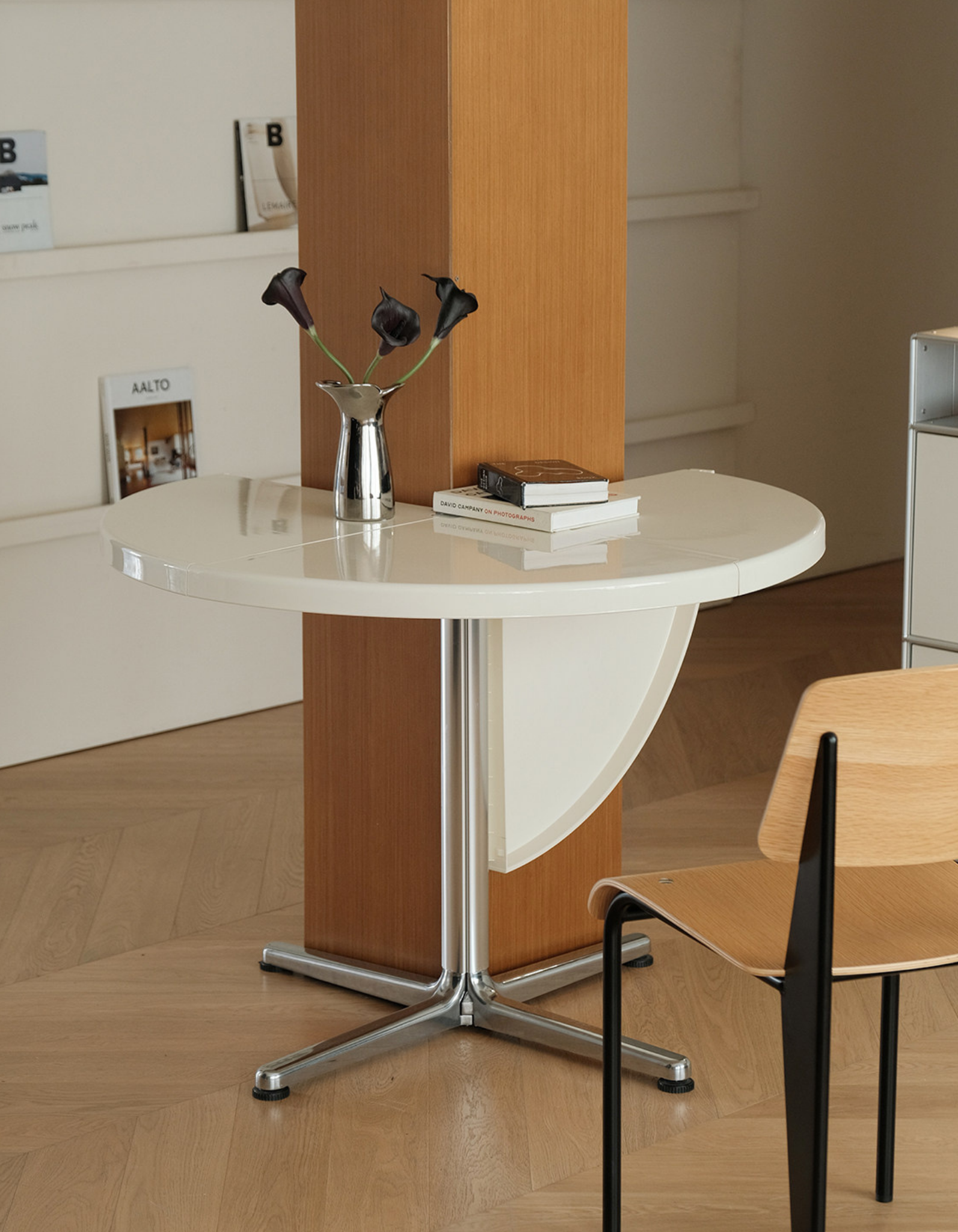 Collapsible Round Plastic Table