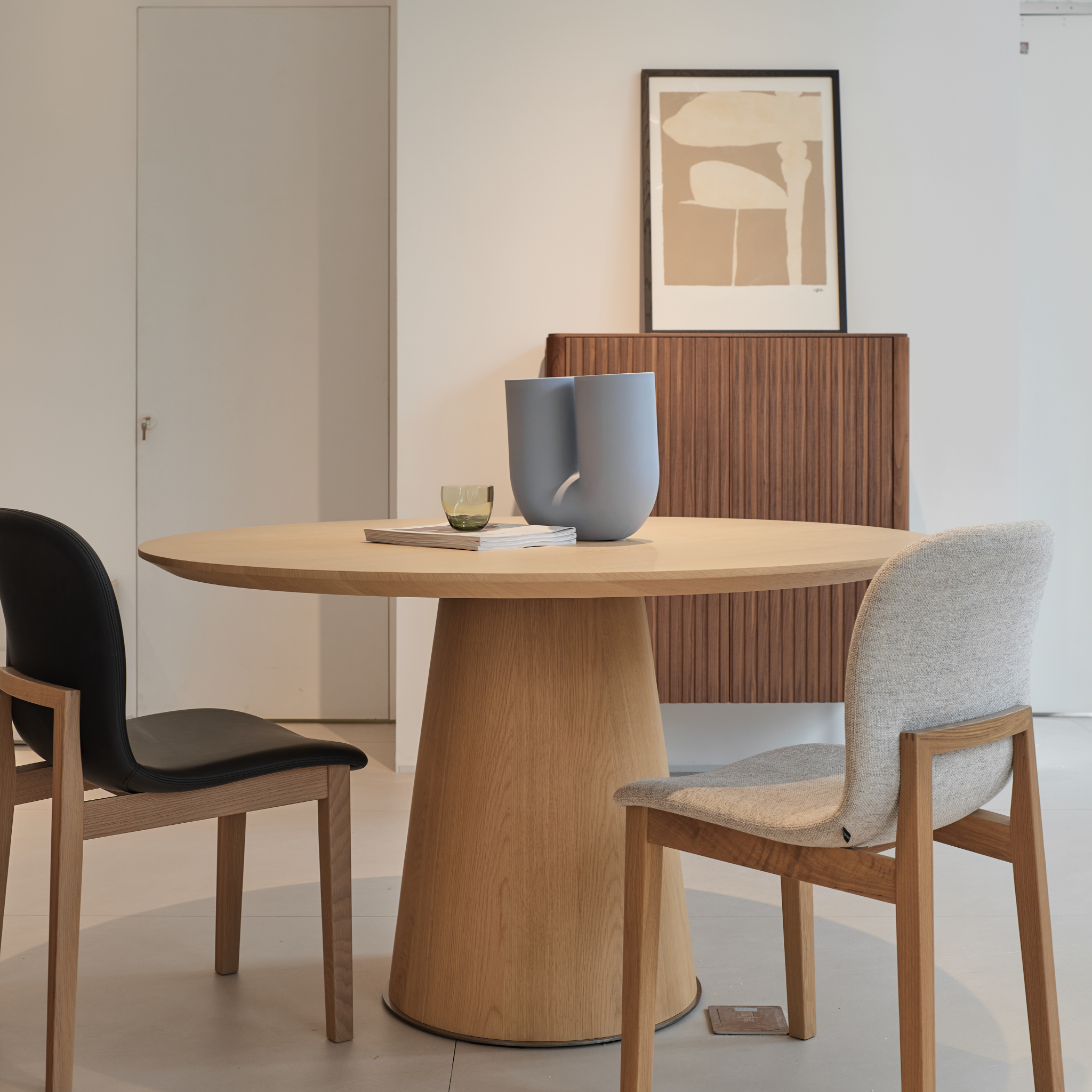 Amalfi Wooden Dining Table - The Feelter