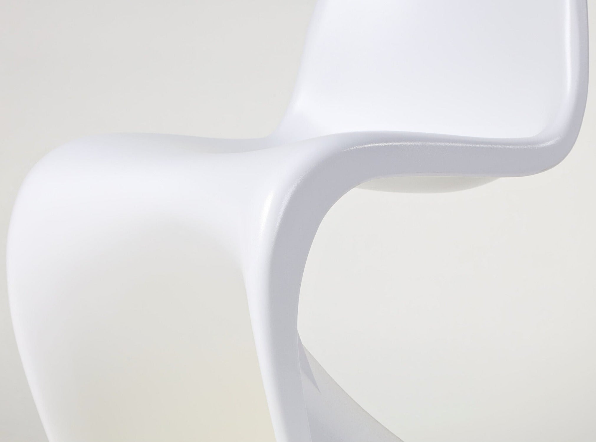 Panton Chair | Verner Panton Replica - The Feelter