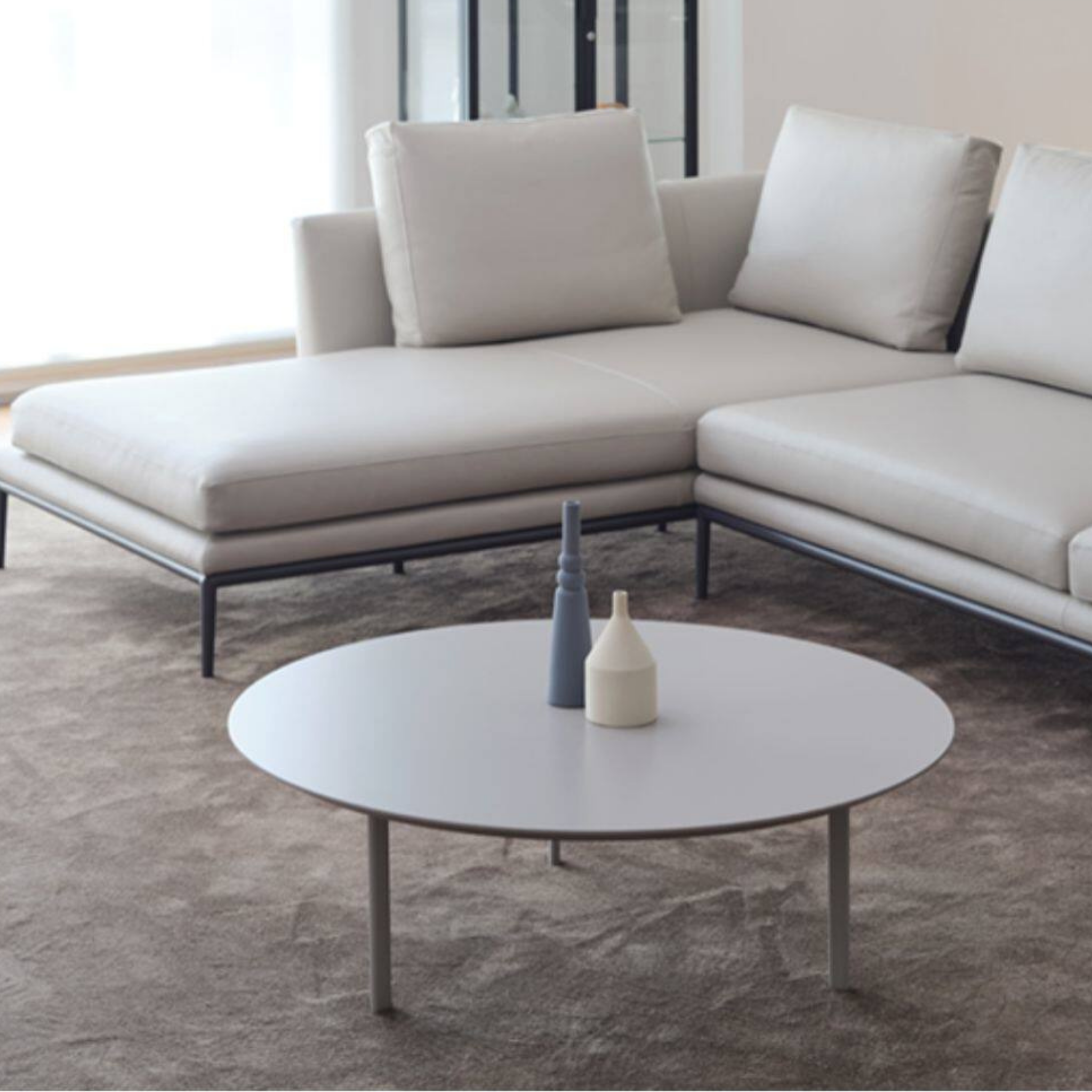 Pretty Coffee Table - The Feelter