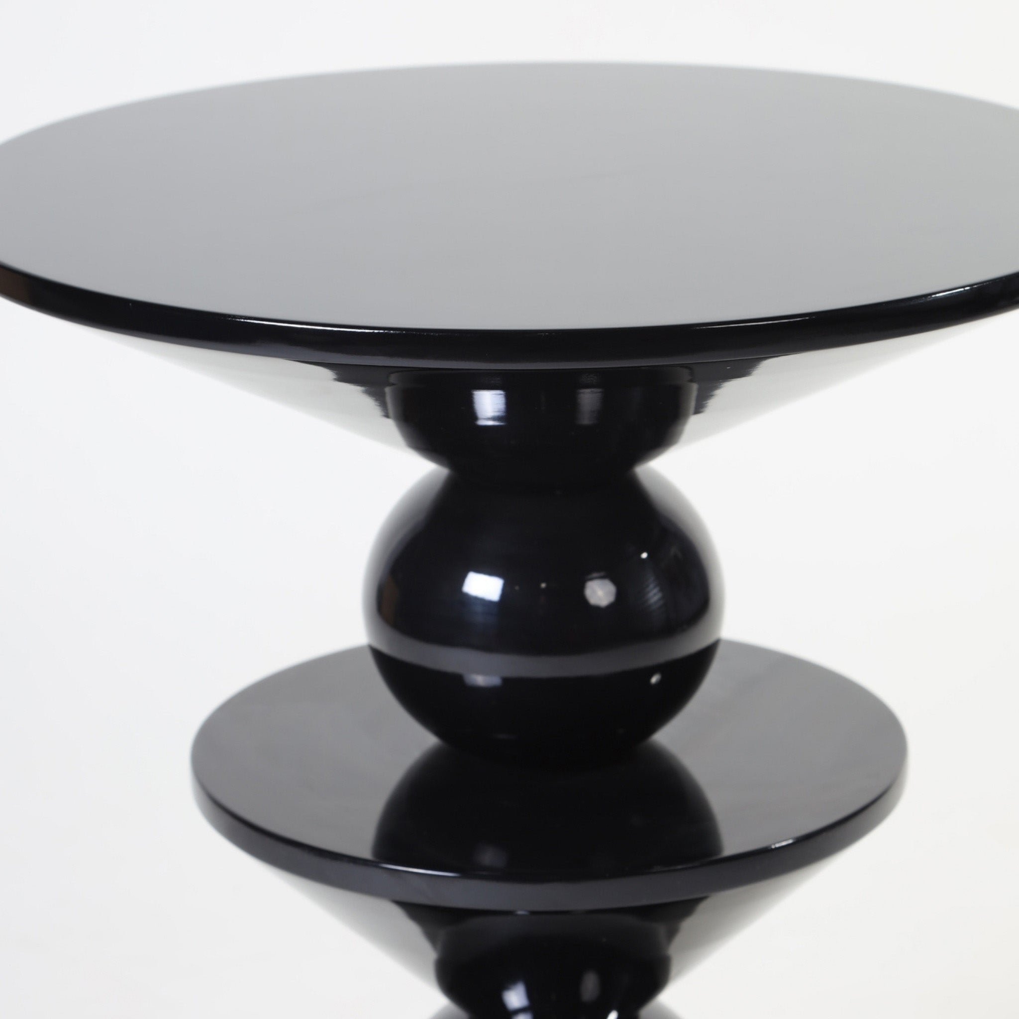 Circular Totem Side Table | Black