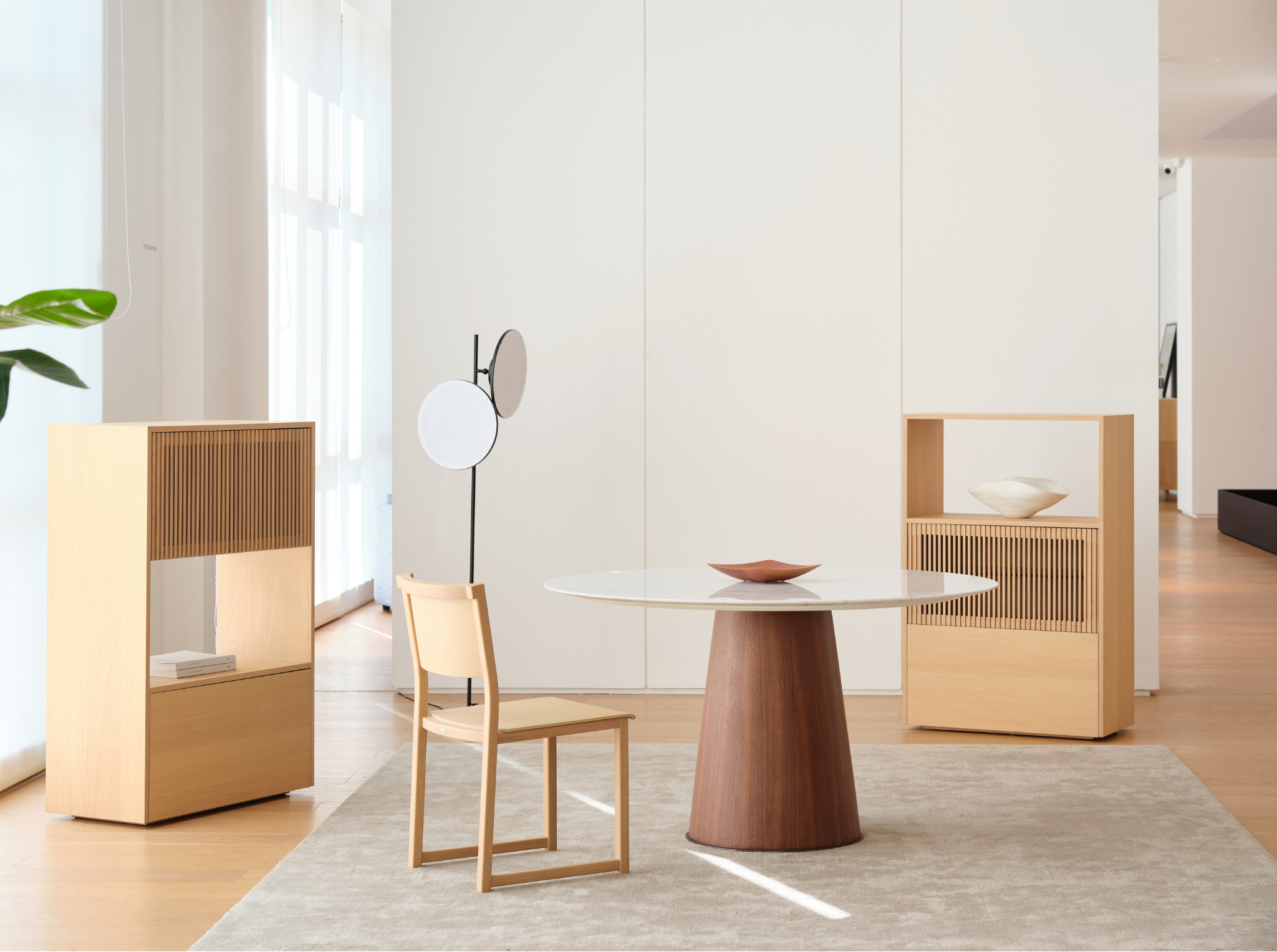 Grind Wooden Bookshelf - The Feelter