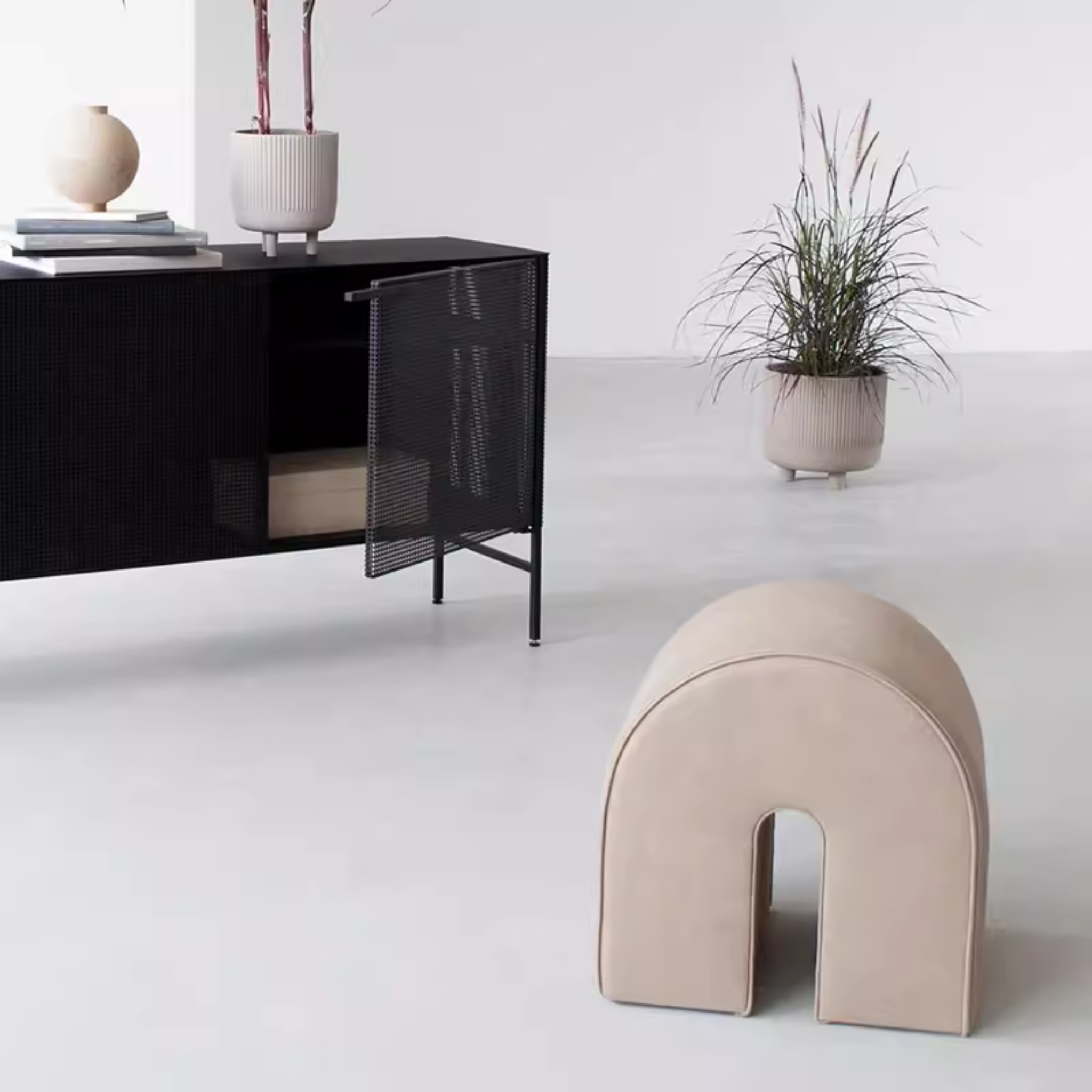 Arch Ottoman - The Feelter