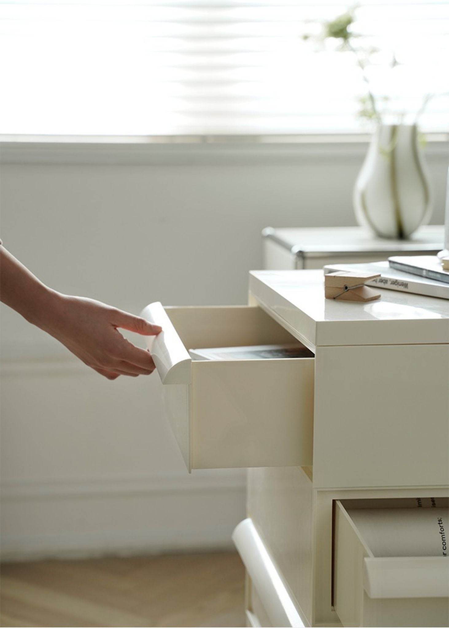 Simon Stackable Storage System