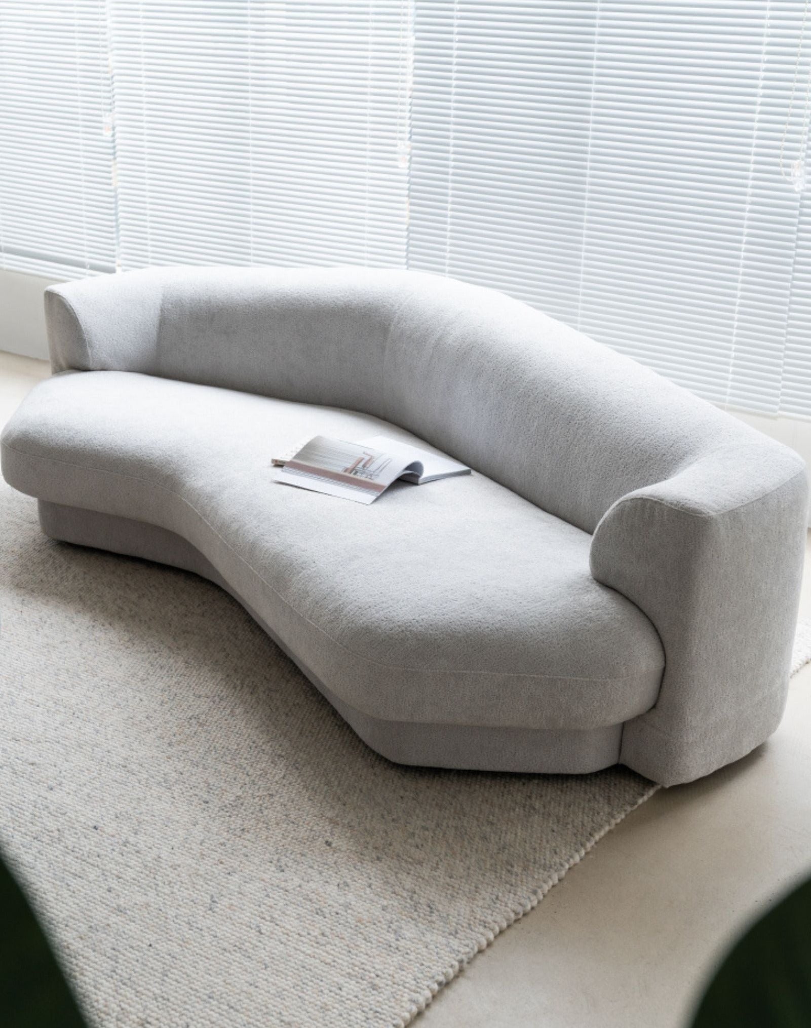 Yumi Sofa - The Feelter