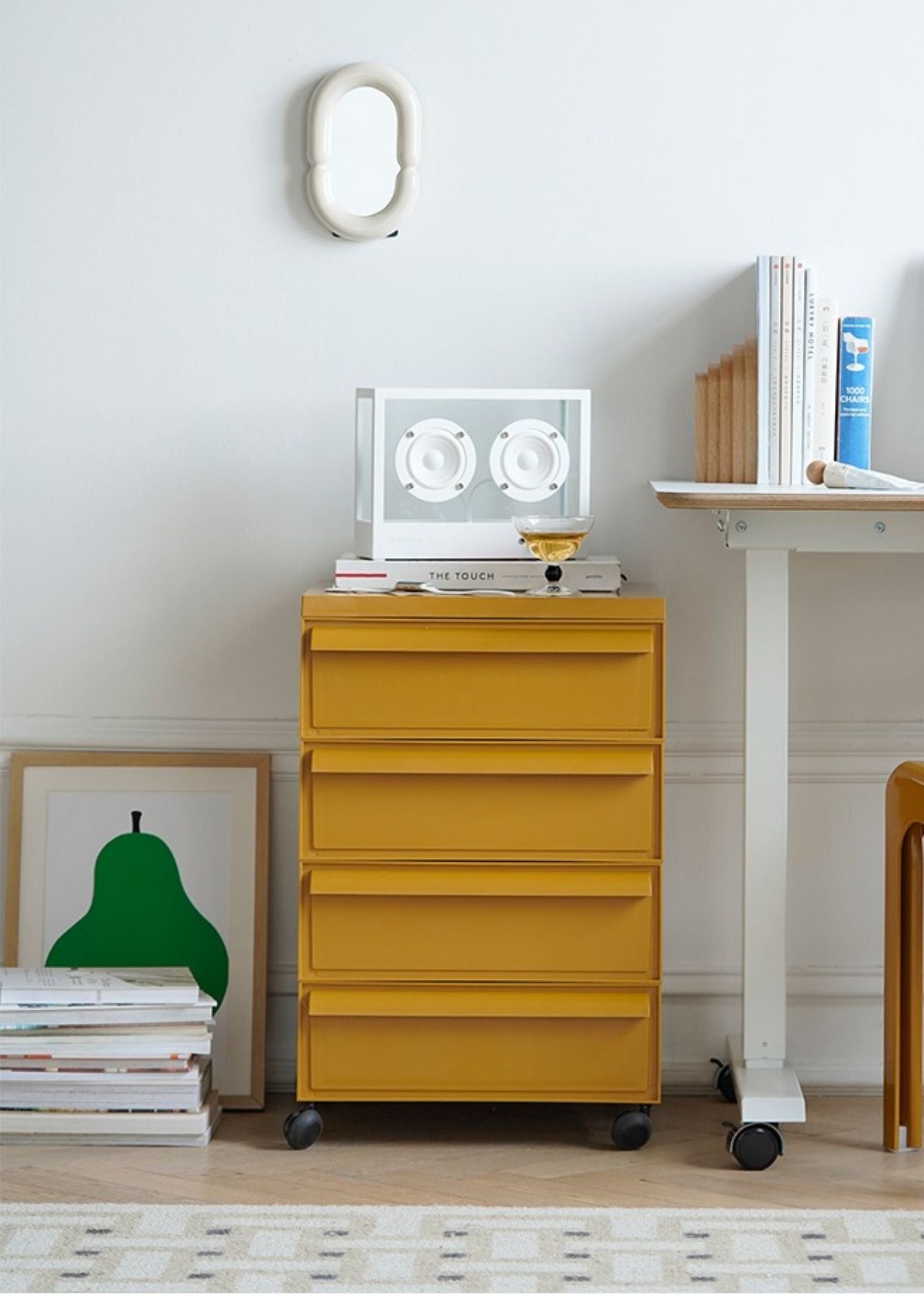 Simon Stackable Storage System