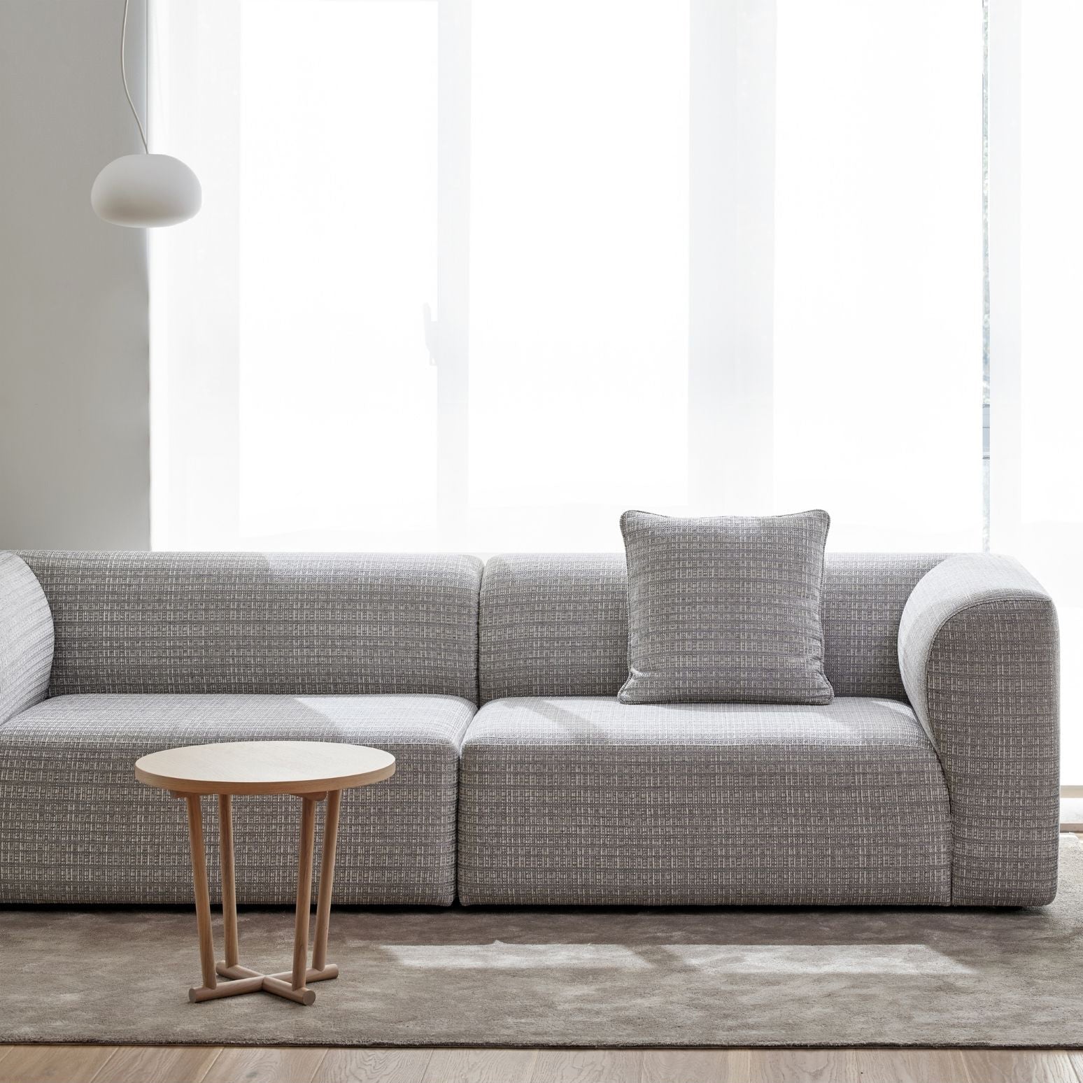 Lux Sofa - The Feelter