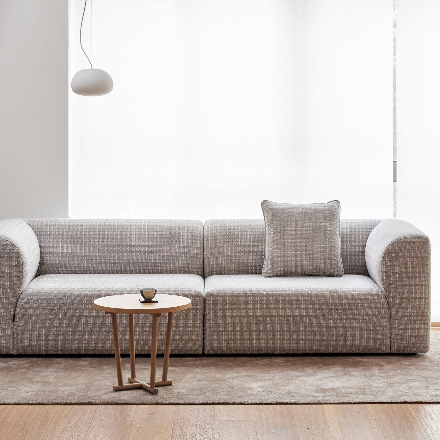 Lux Sofa - The Feelter