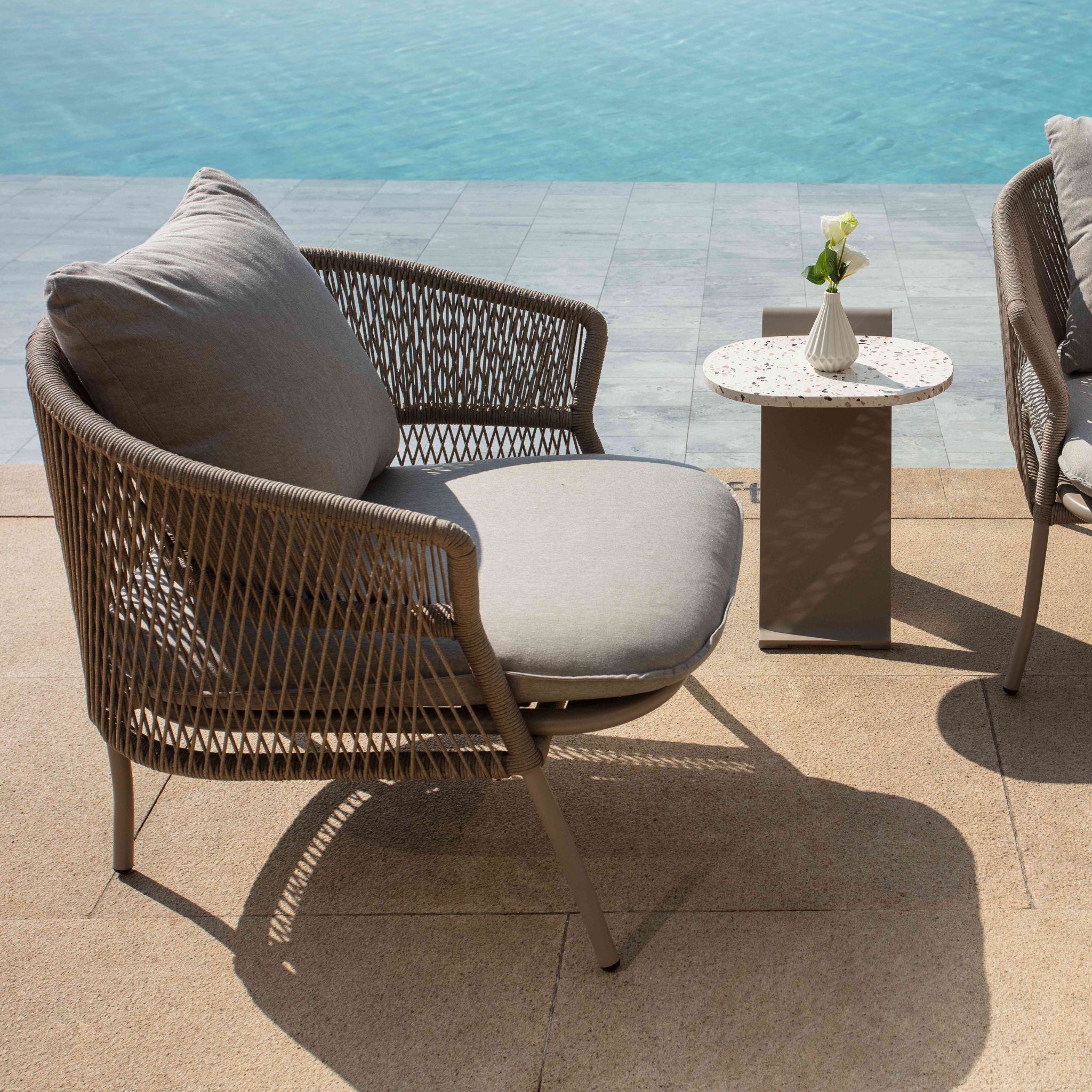 Renew Series | Outdoor Lounge Chair and Side Table | Clearance