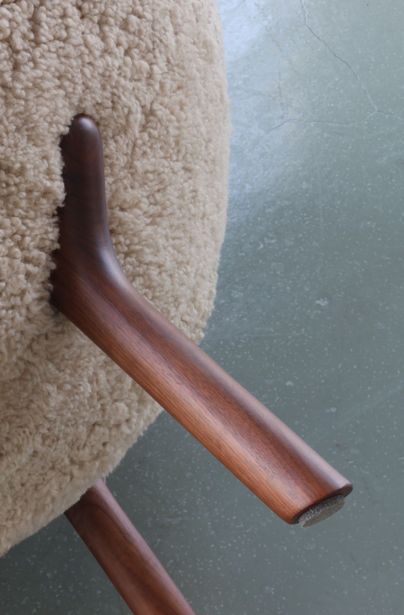 Little Petra Armchair Replica - Long Hair Premium Version - The Feelter