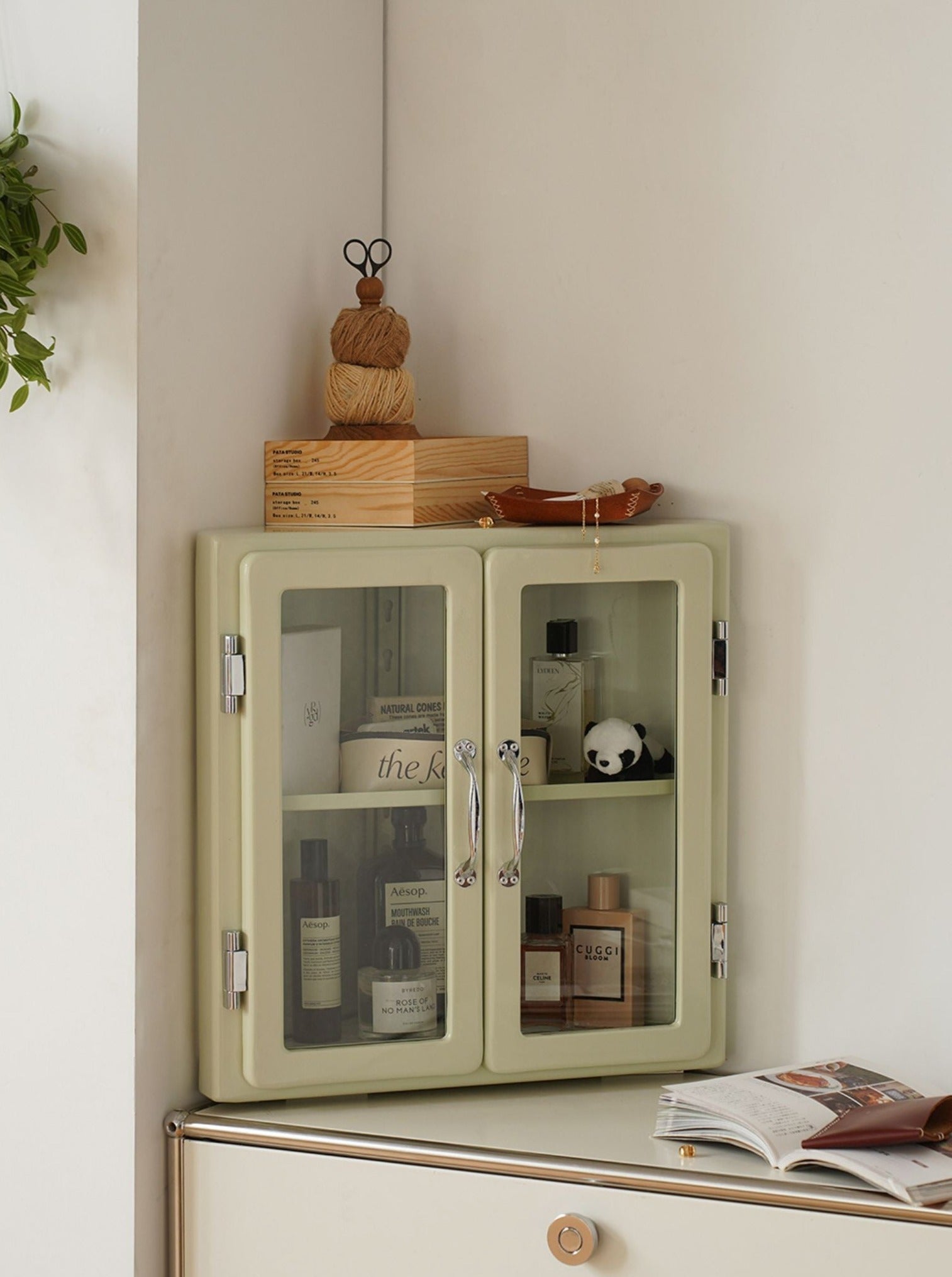 Moma Cabinet replica - The Feelter