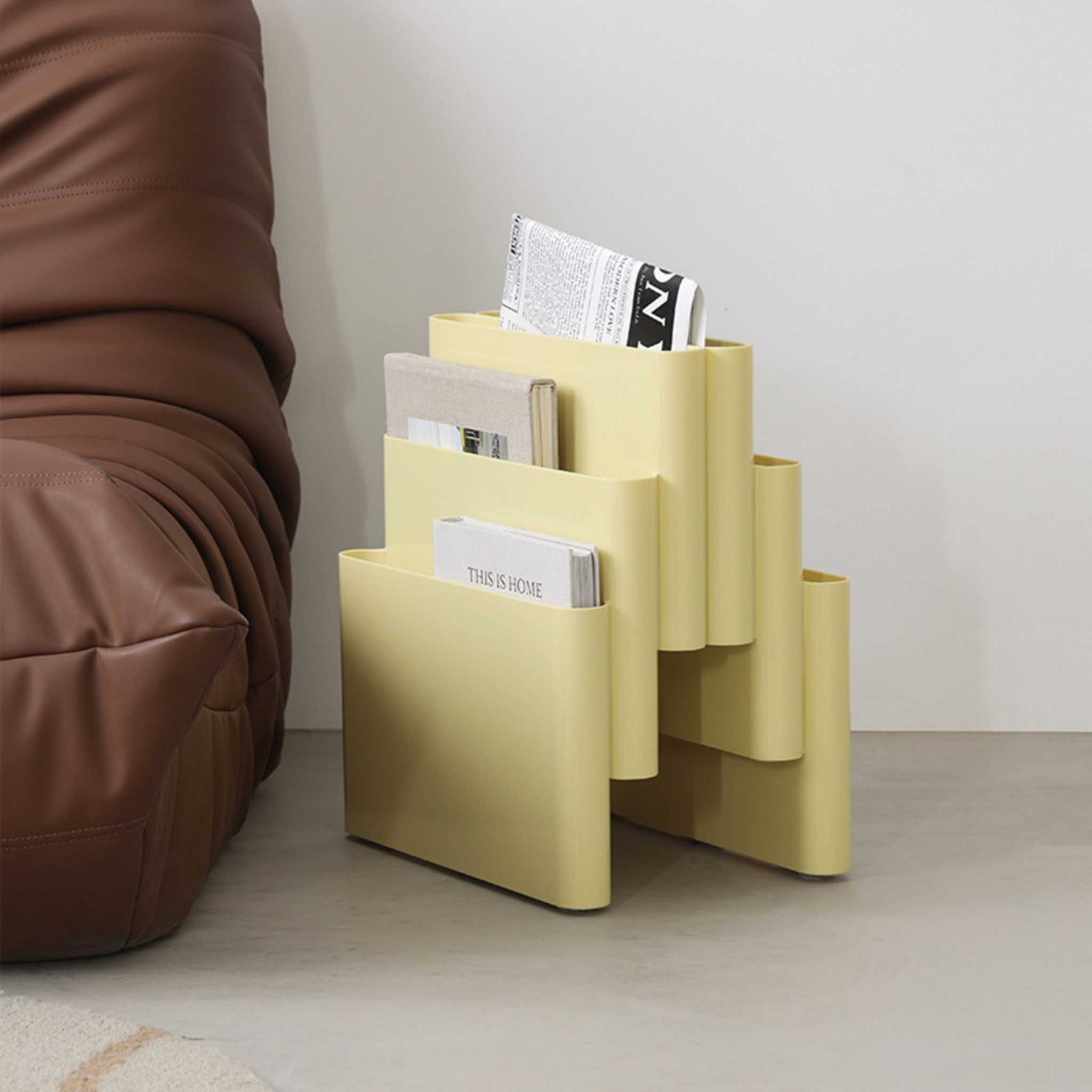 Bridge Plastic Magazine Holder