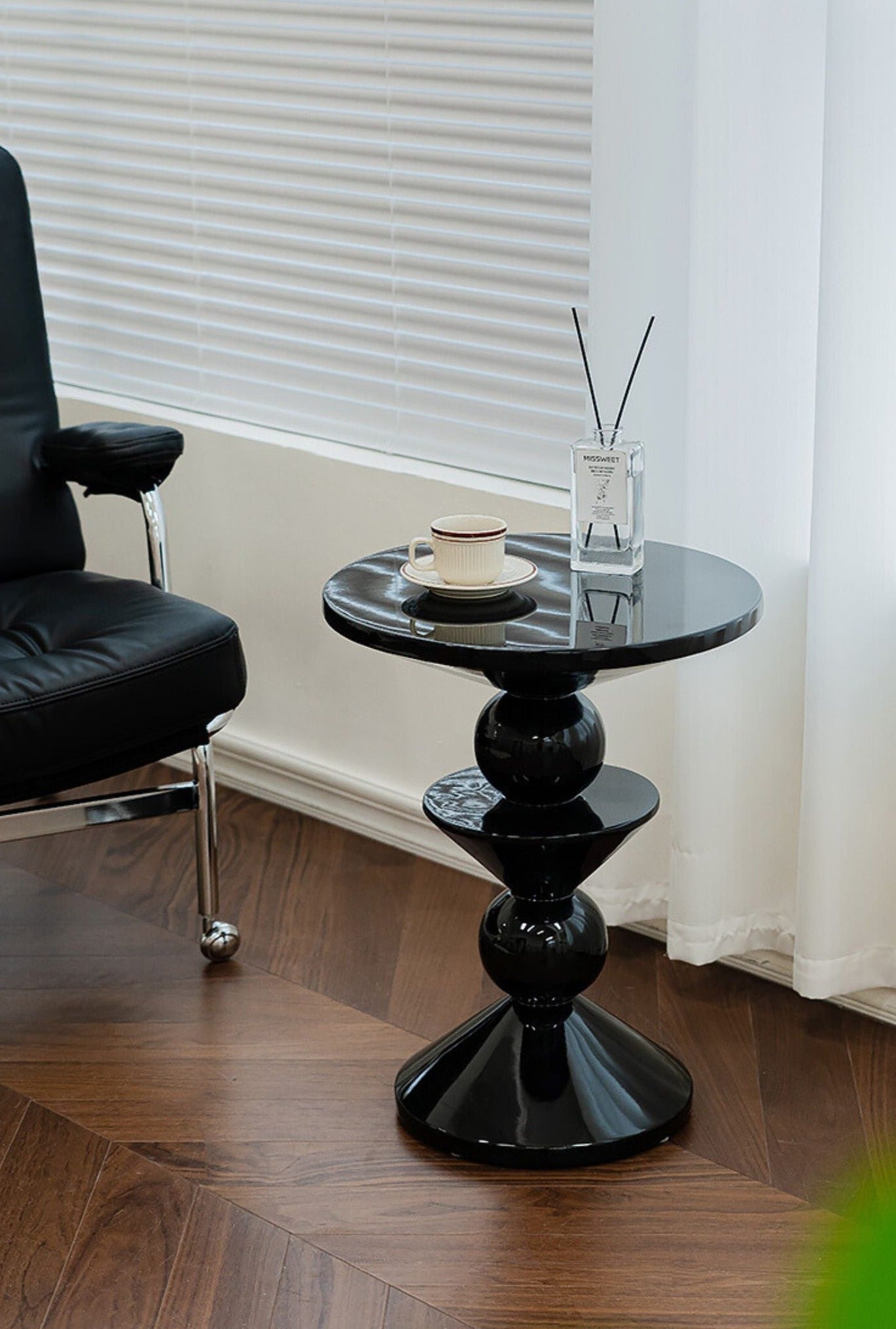 Circular Totem Side Table | Black - The Feelter