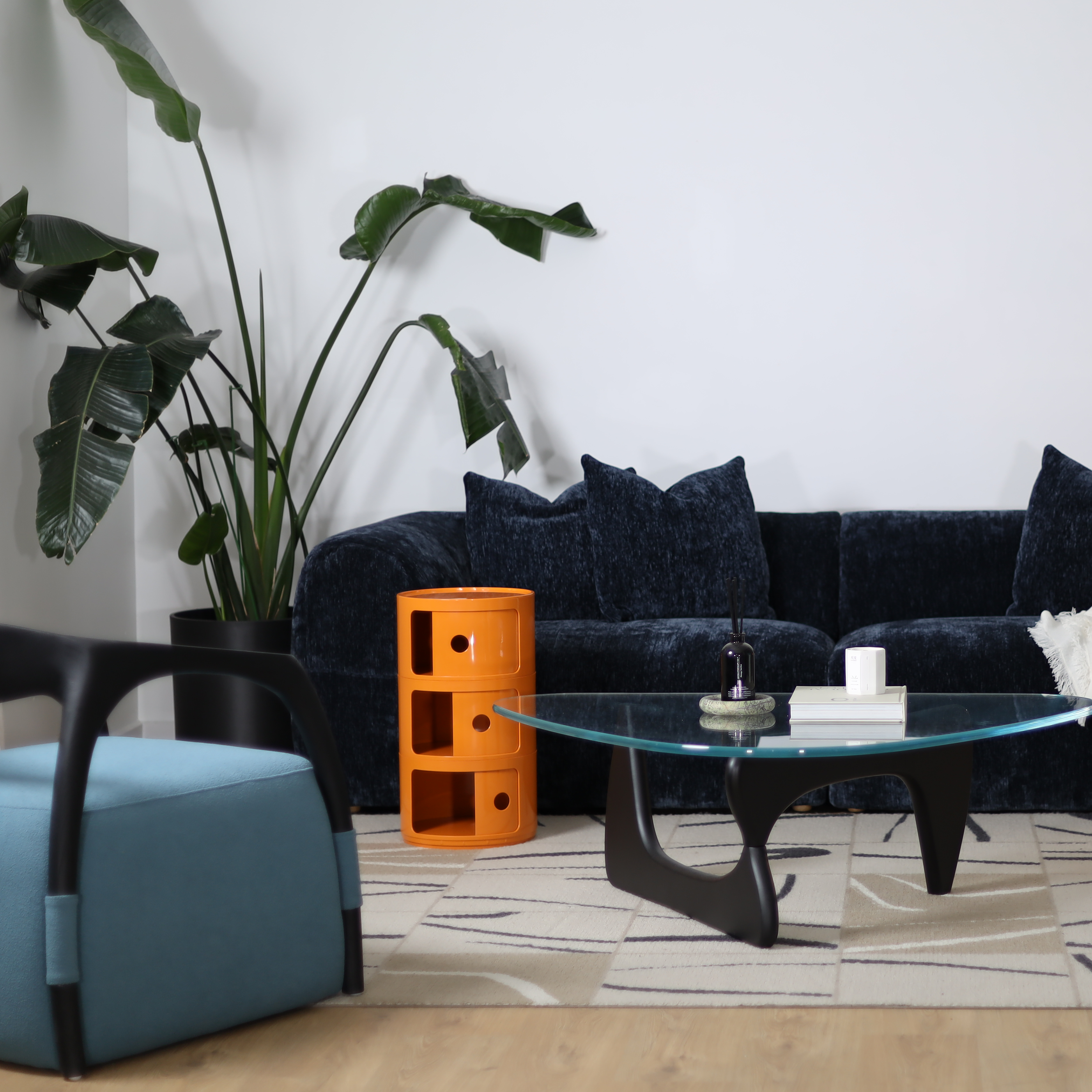 Bulb Sofa - The Feelter
