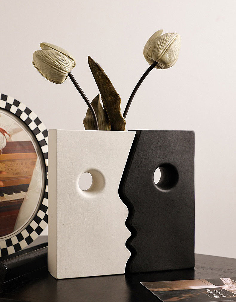 Ceramic Vase | Portrait Twins - Black - The Feelter