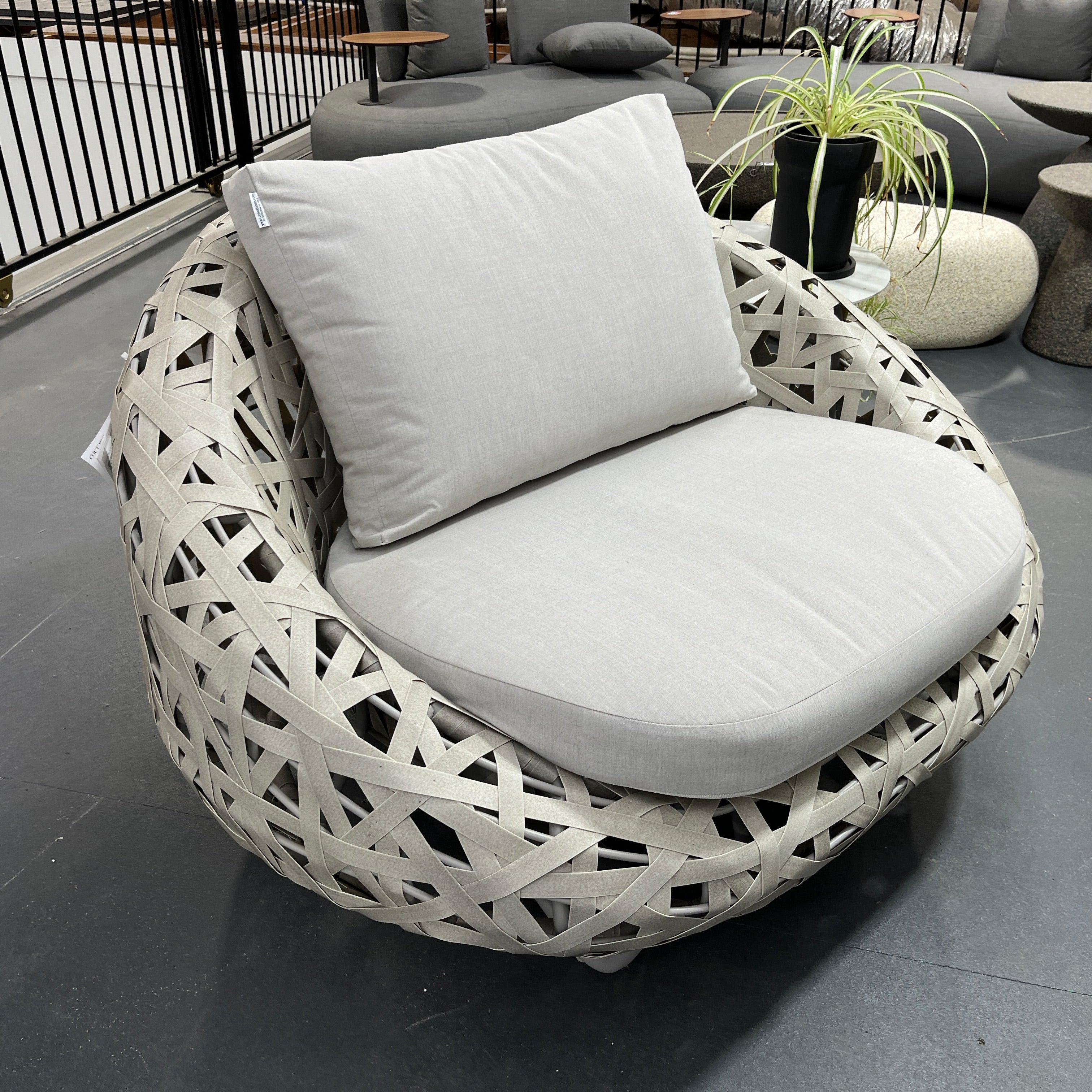 Curl Series | Outdoor Lounge Chair | Clearance